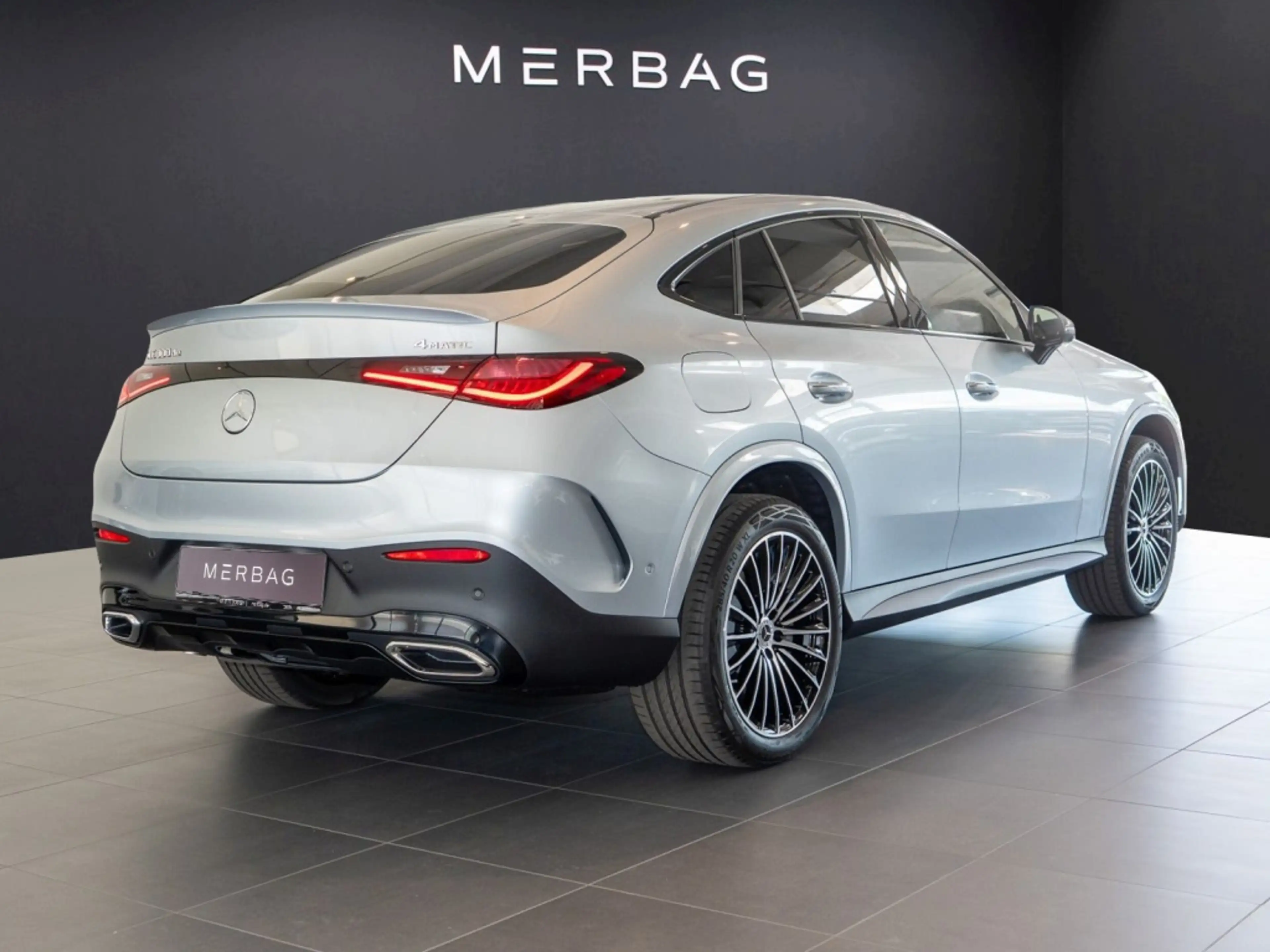 Mercedes-Benz GLC 300 de 4MATIC Coupé mit EQ Hybrid Technologie — photo 2