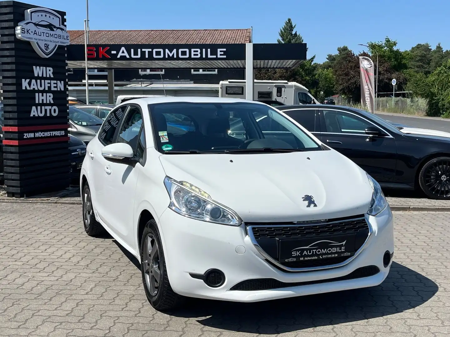 Peugeot 208 Active 2.HAND-LED-PDC-TEMPOMAT-TÜV 06-2026 Weiß - 1