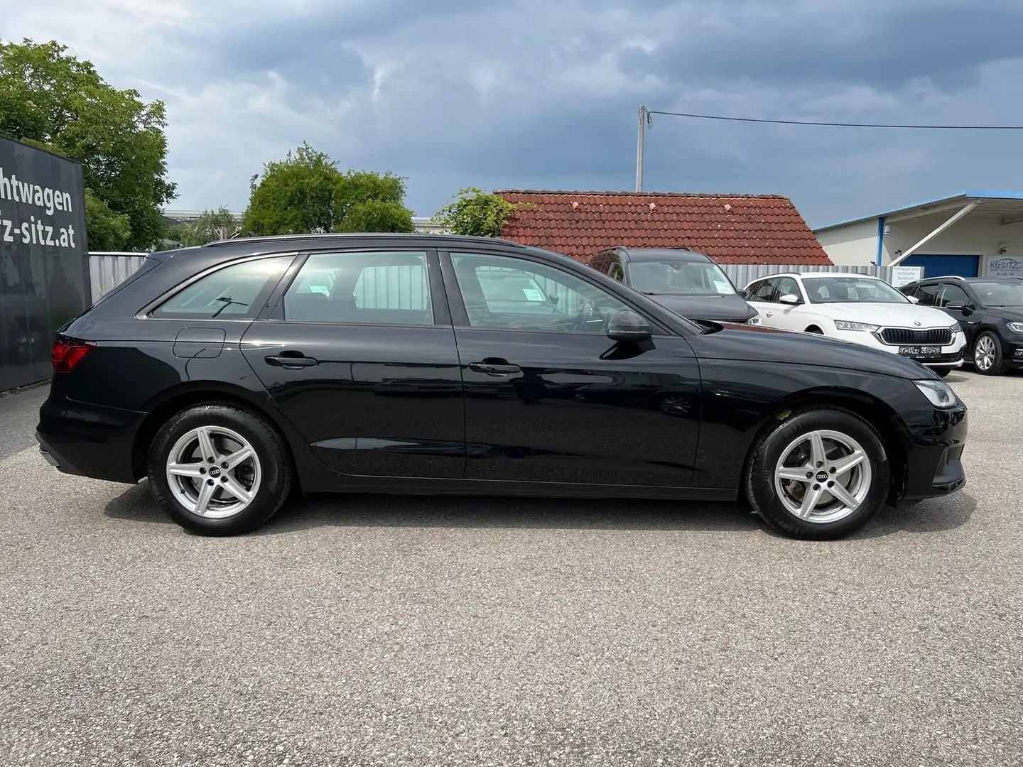Audi A4 Avant 35 TDI S-tronic Zwart - 2