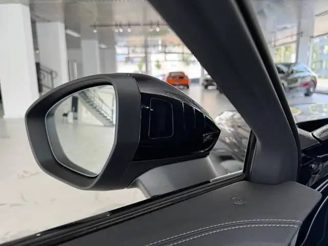 Audi A5 view 9