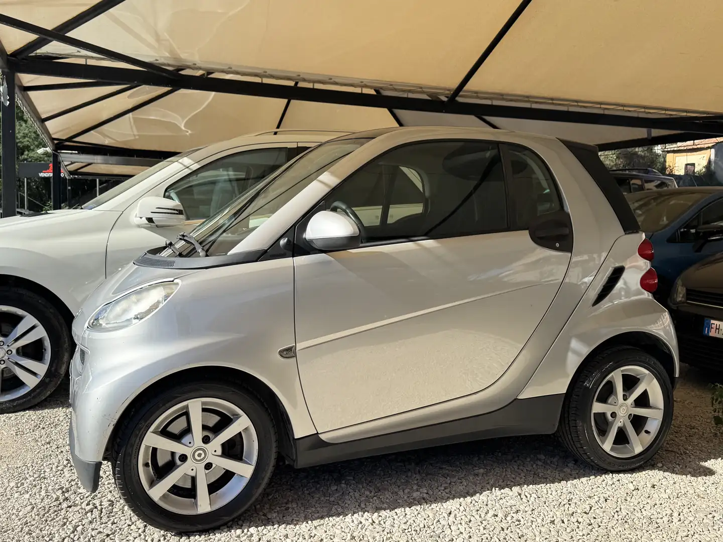 smart forTwo 1.0 mhd bianca lim 70cv - 1