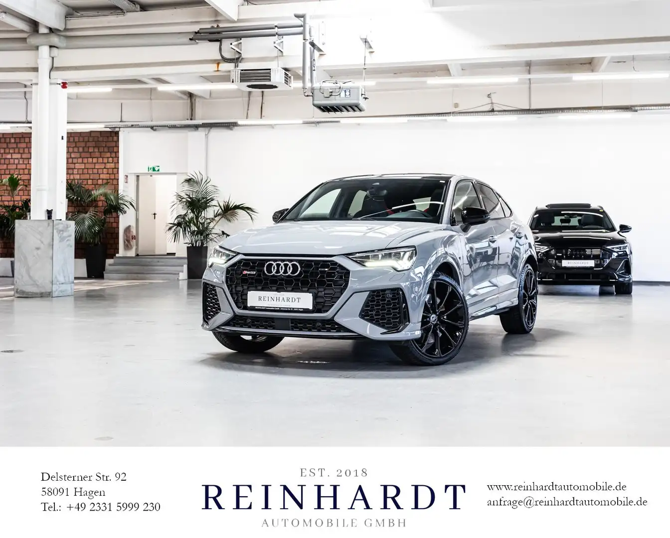 Audi RS Q3 SPORTBACK MATRIX/ACC/PANO/RS-AGA/RS-SITZE Grau - 1