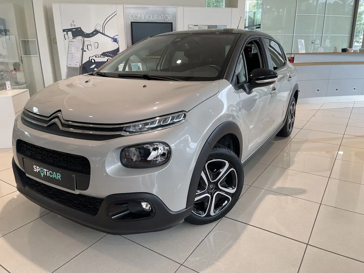 Citroen C3 1.2 PureTech 83 Highlight * GPS * PARK SENS. * - 1