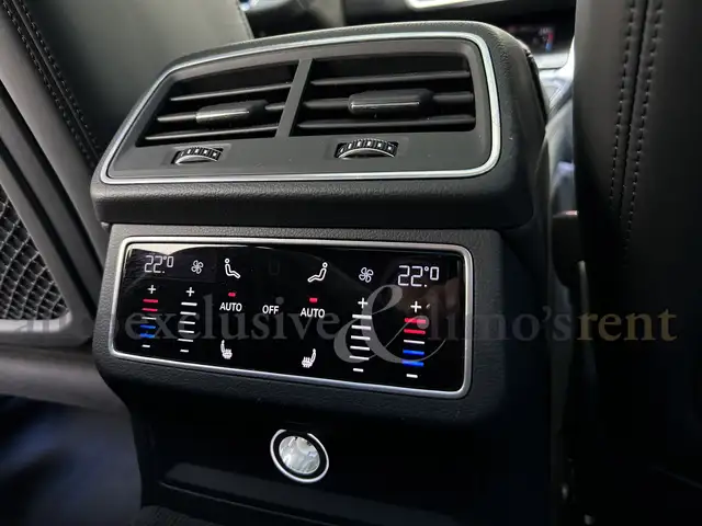 Audi RS6 view 11