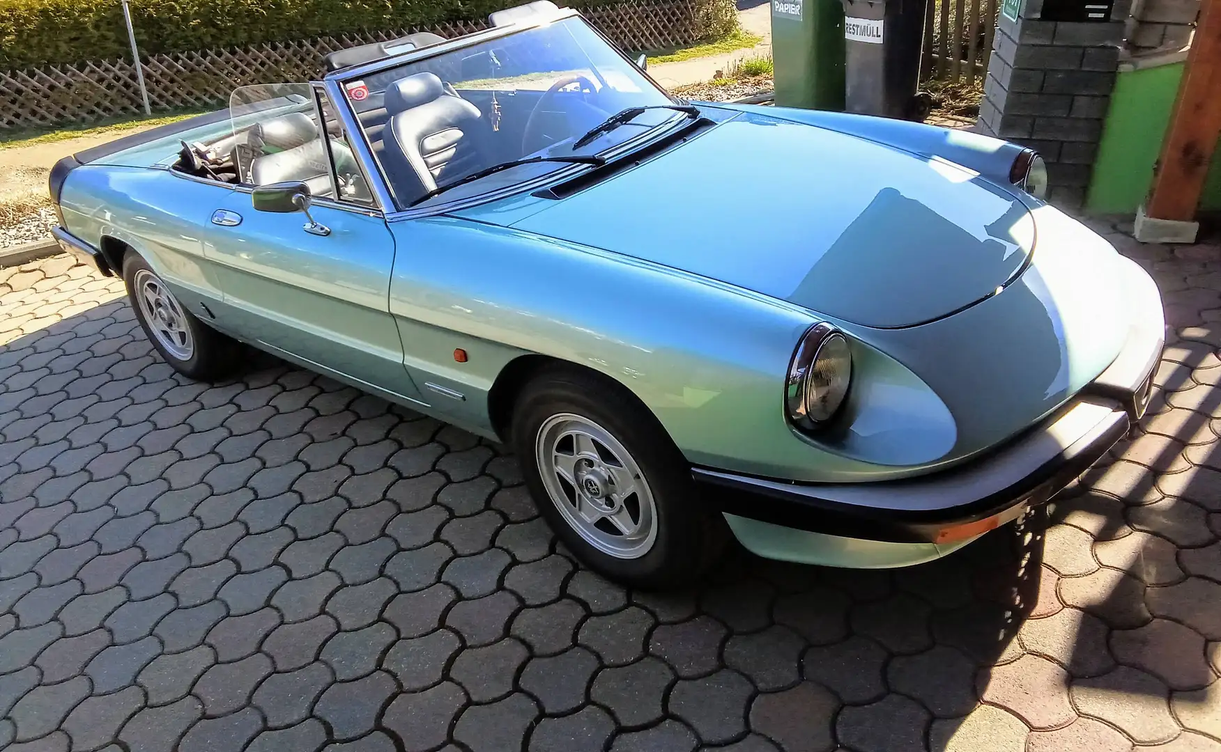 Alfa Romeo Spider Veloce 2000 Grün - 2