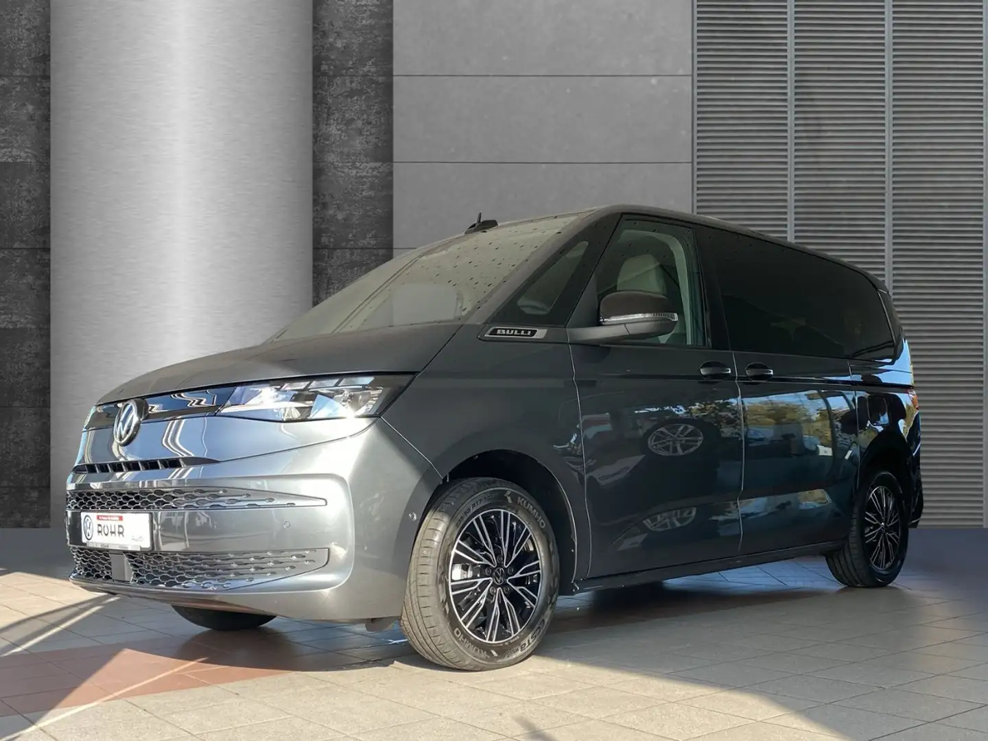 Volkswagen T7 Multivan (AHK.SHZ.PDC.GRA.LED.SH) 2.0 TDI DSG Gris - 2