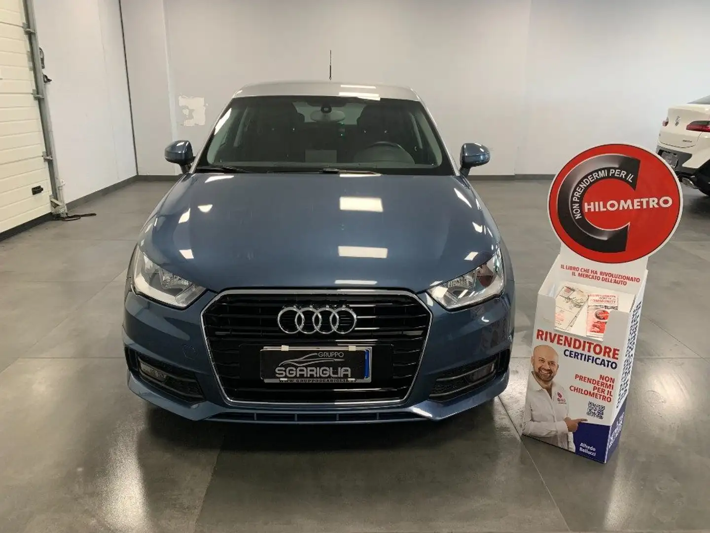 Audi A1 SPB SPORTBACK 1.4 TDI Admired Bleu - 2