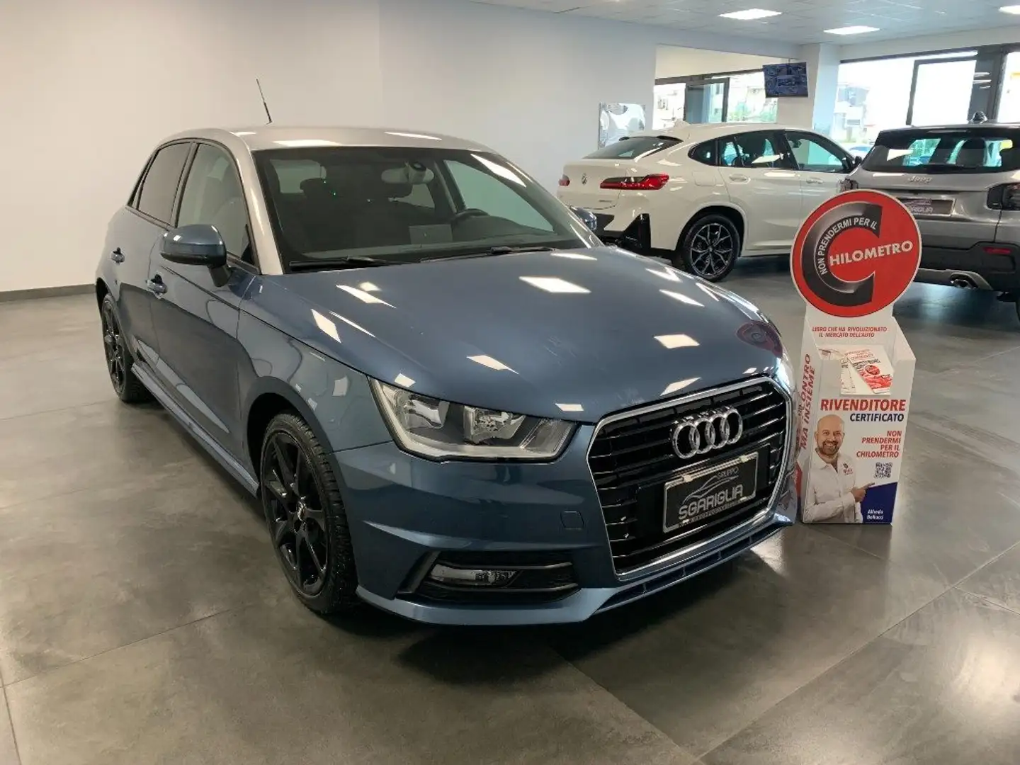 Audi A1 SPB SPORTBACK 1.4 TDI Admired Bleu - 1