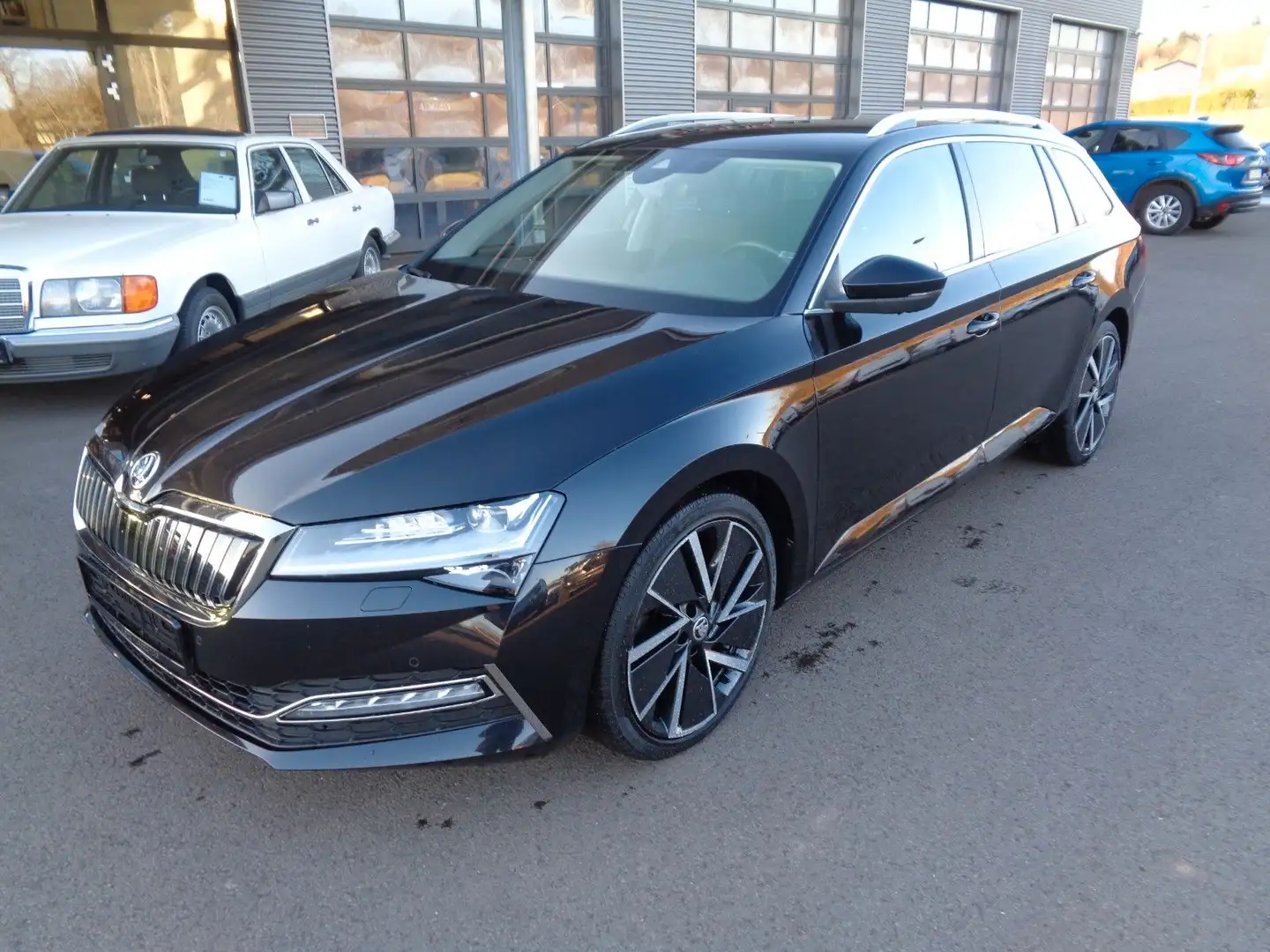 Skoda Superb Kombi Style iV,Navi,AHK,LED. Noir - 1