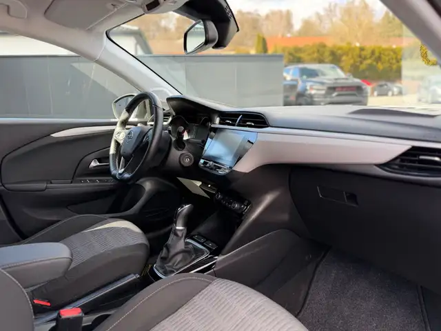 Opel Corsa view 13