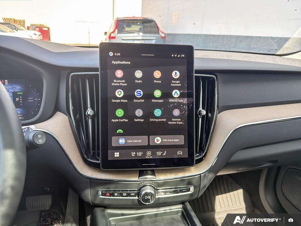 2026 Volvo XC60 T8 AWD Plus Dark Theme thumb 18