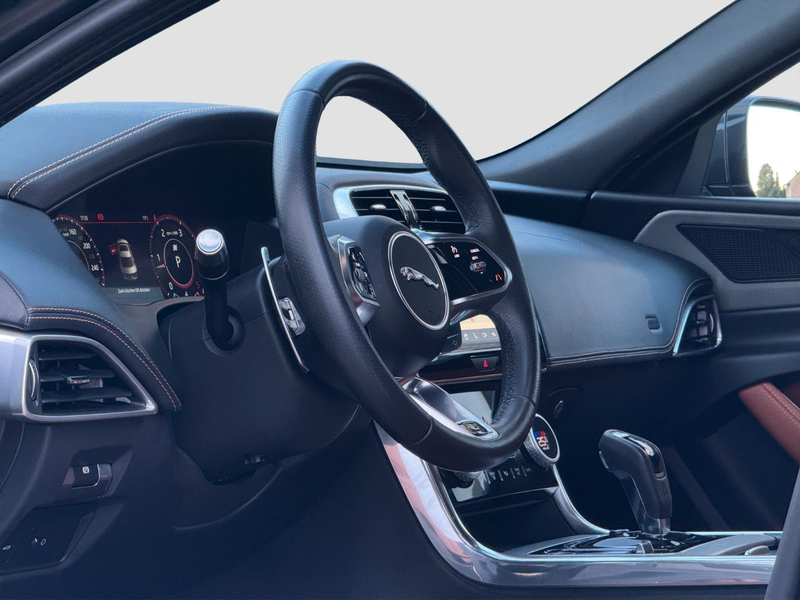 Jaguar XE D180 R-Dynamic SE Lim 360°|HuD|Leder|TWA|Memo — photo 7