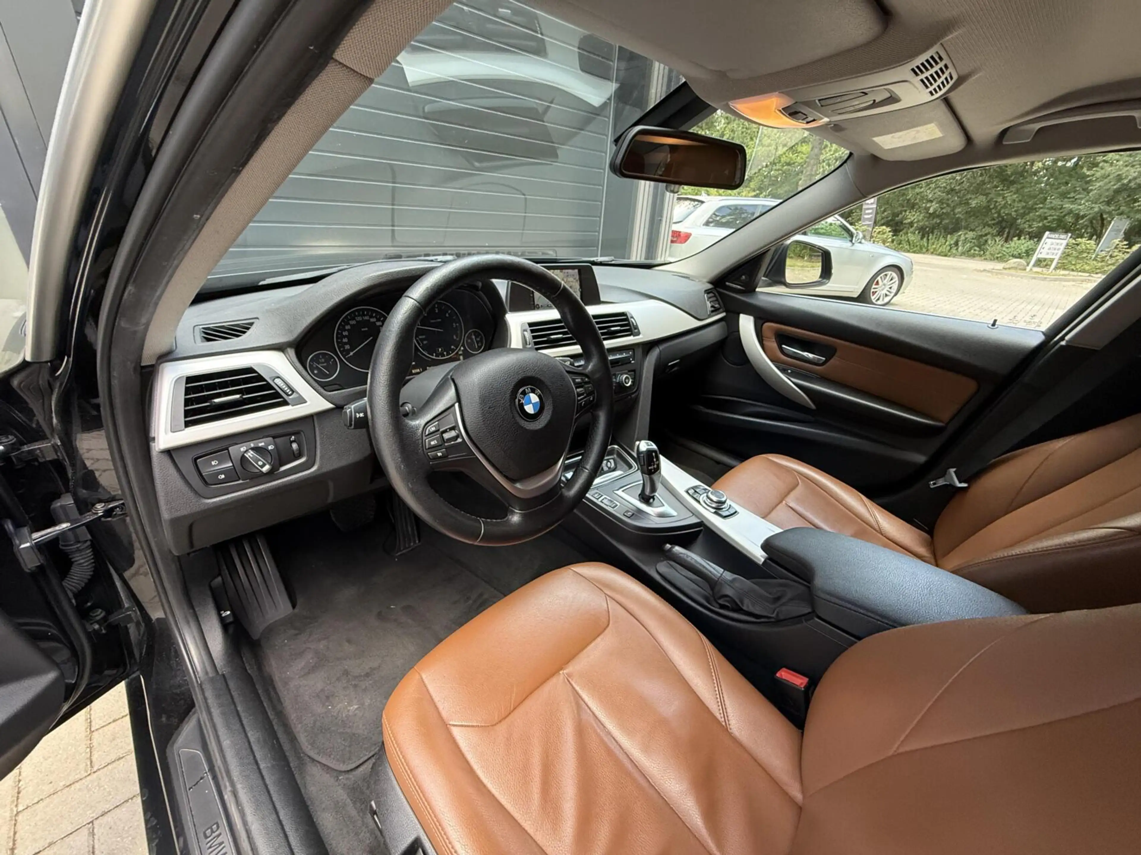BMW 316 3-serie Touring 316d l Dealer onderhouden l 2e eig — photo 2