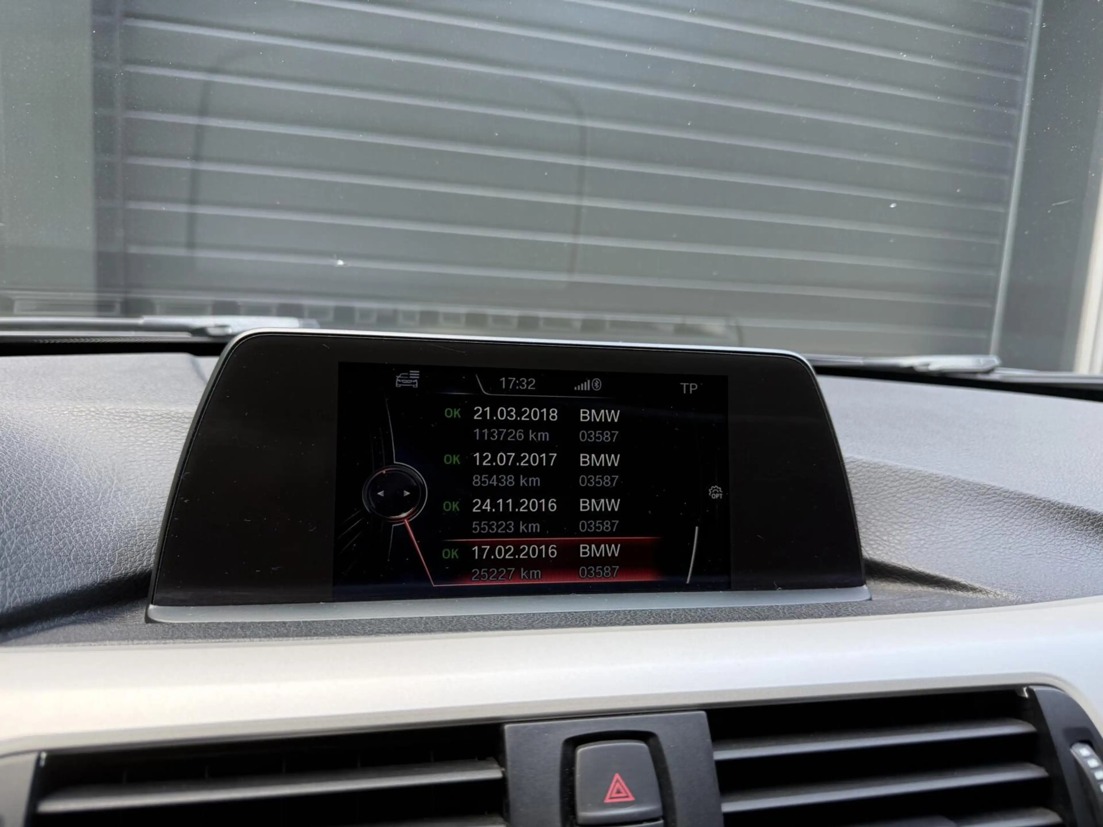 BMW 316 3-serie Touring 316d l Dealer onderhouden l 2e eig — photo 18