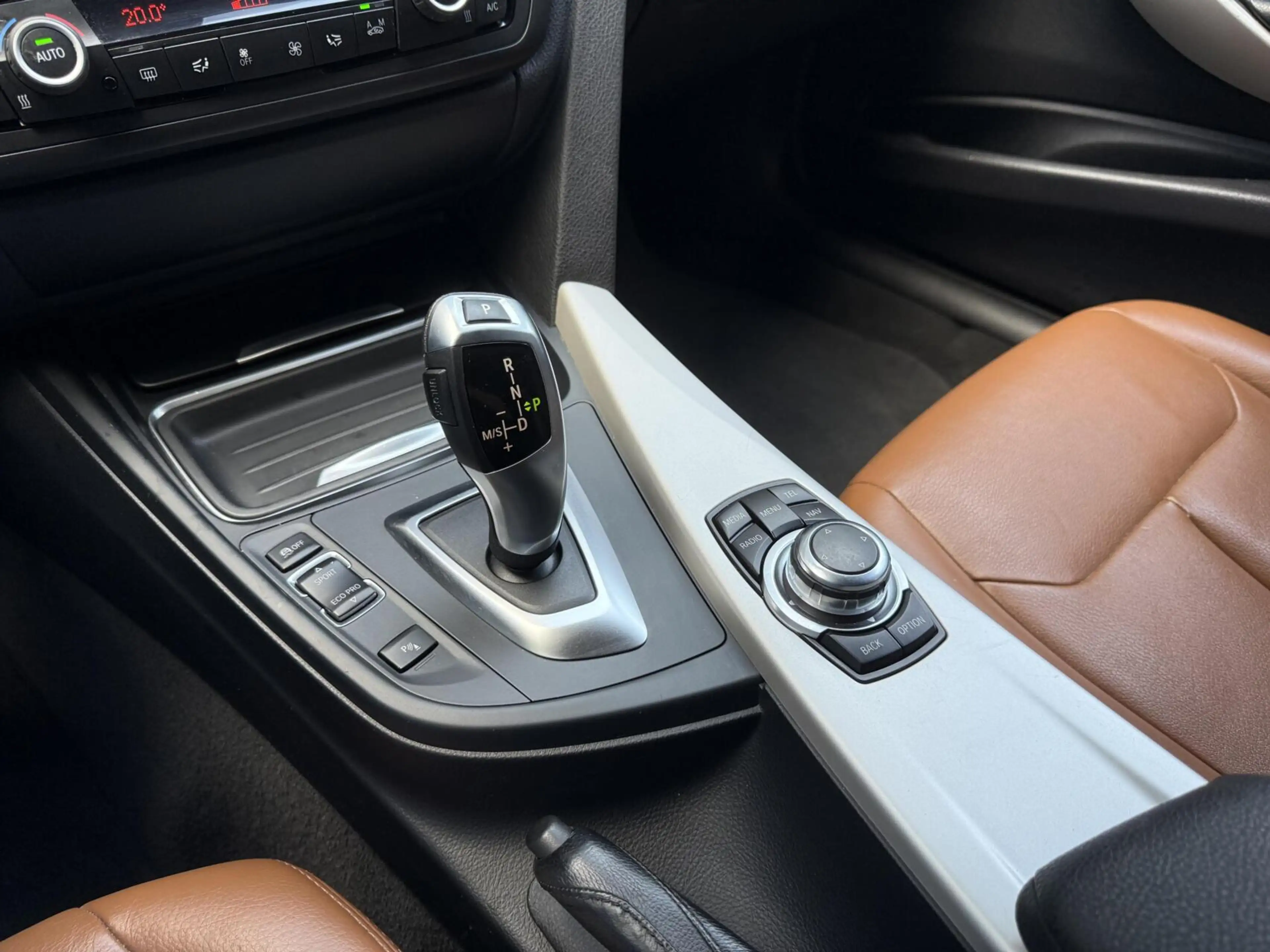 BMW 316 3-serie Touring 316d l Dealer onderhouden l 2e eig — photo 14