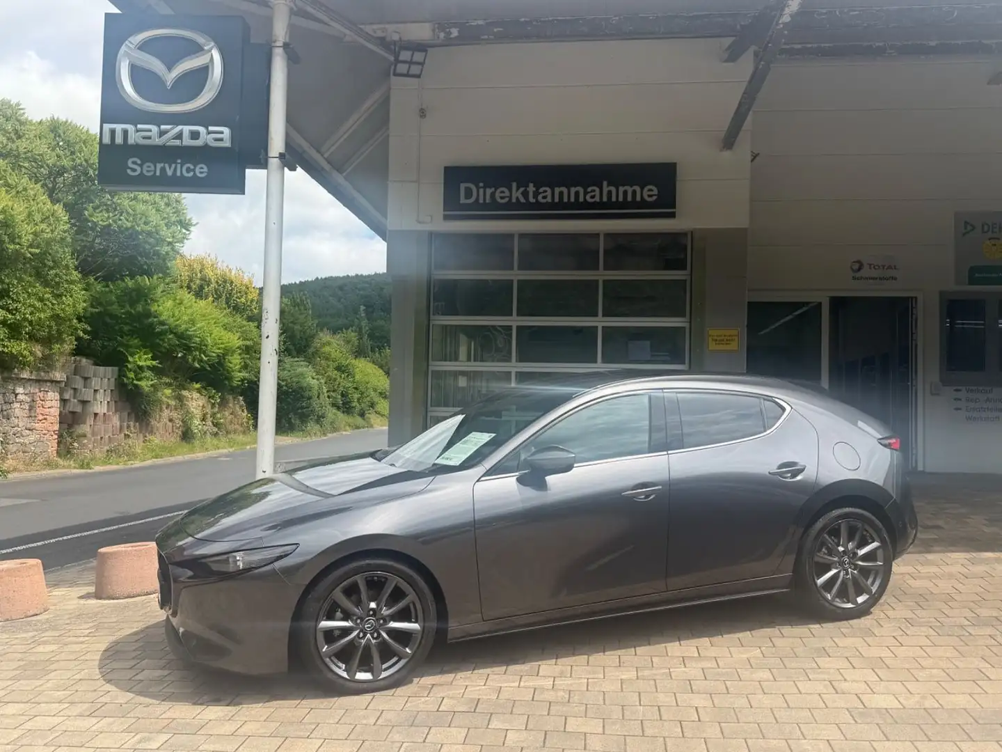Mazda 3 Lim. 5-trg. Selection BOSE Active-Paket 18Zoll Grau - 1