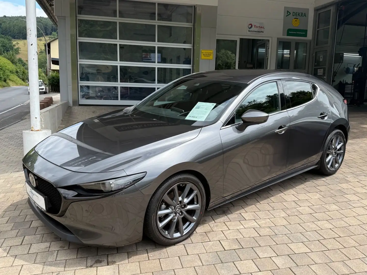 Mazda 3 Lim. 5-trg. Selection BOSE Active-Paket 18Zoll Grau - 2
