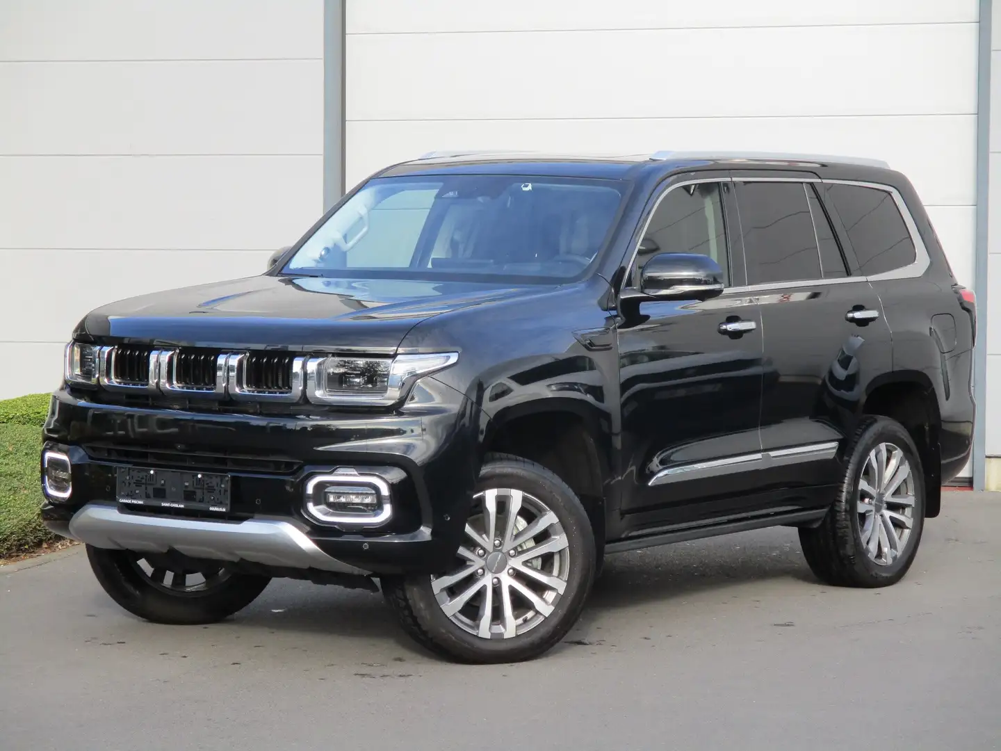 BAIC BJ60 2.0 MHEV / 4X4 / 7 PLACES / TVA / NON IMAT Чёрный - 1