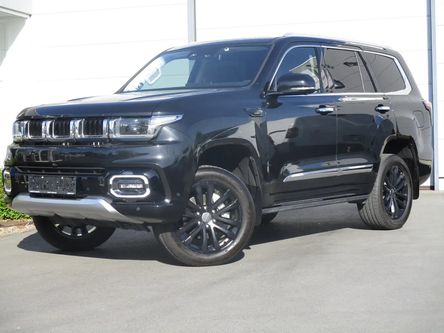 BAIC BJ60 2.0 MHEV / 4X4 / 7 PLACES / TVA / NON IMAT Schwarz - 1
