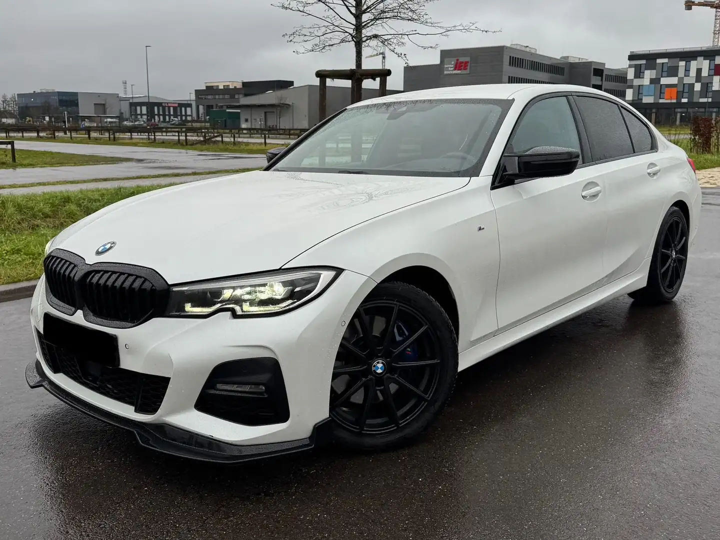 BMW 320 320d Aut. M Sport Blanc - 1
