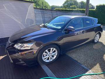 CT 200h 1.8i Business Edition E-CVT
