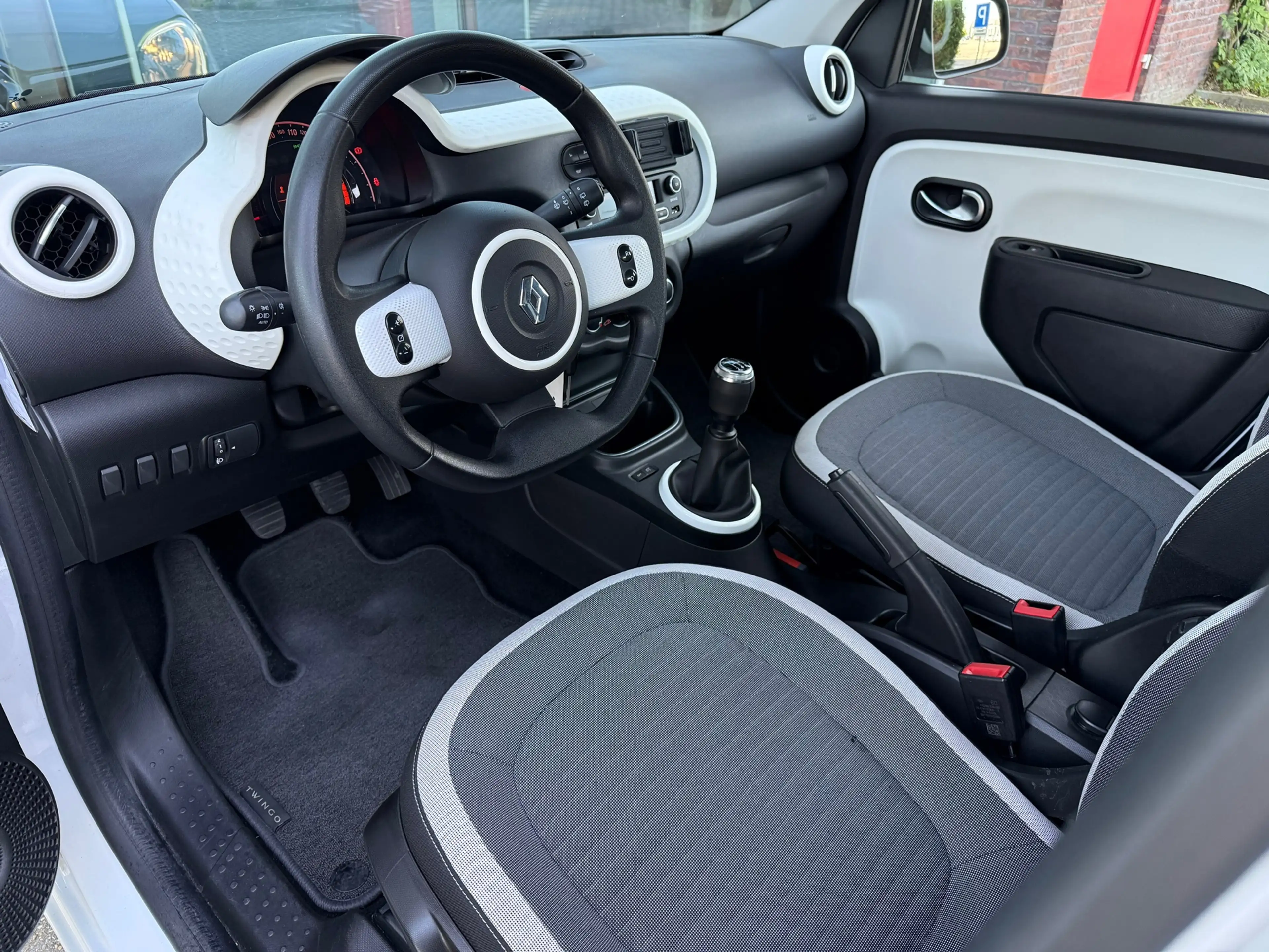 Renault Twingo 1.0 SCe Collection - Airco - Media - Org. NL - lag — photo 6