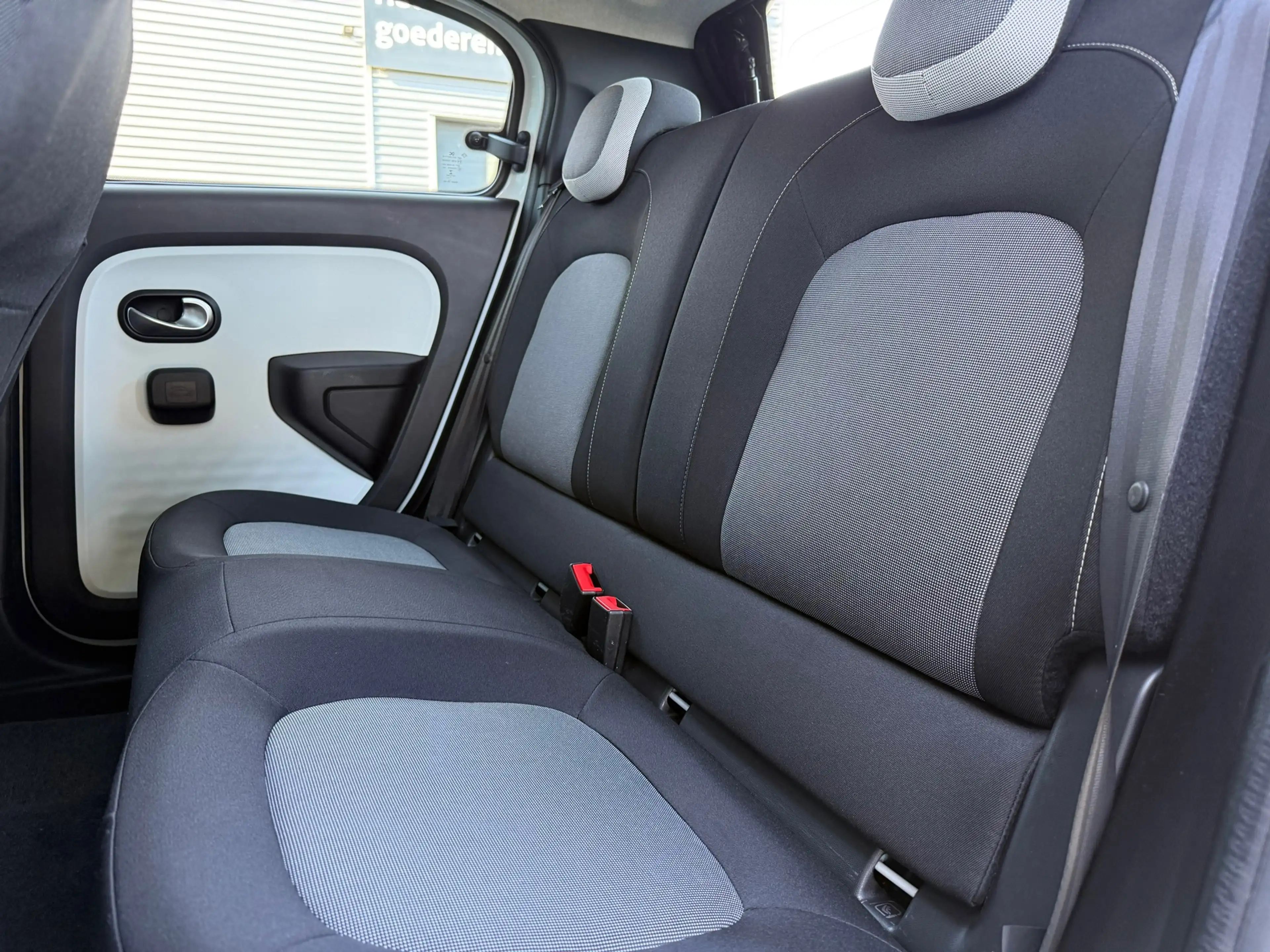 Renault Twingo 1.0 SCe Collection - Airco - Media - Org. NL - lag — photo 16