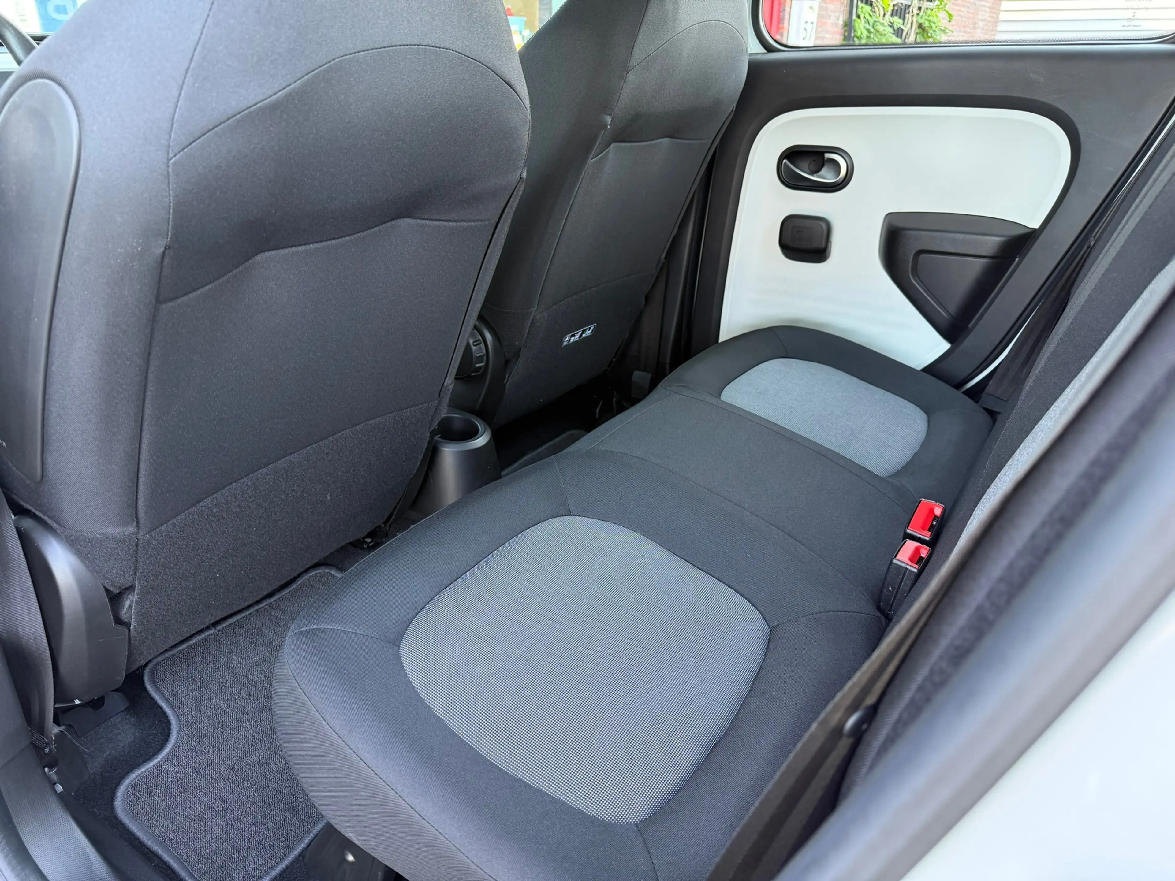 Renault Twingo 1.0 SCe Collection - Airco - Media - Org. NL - lag — photo 20