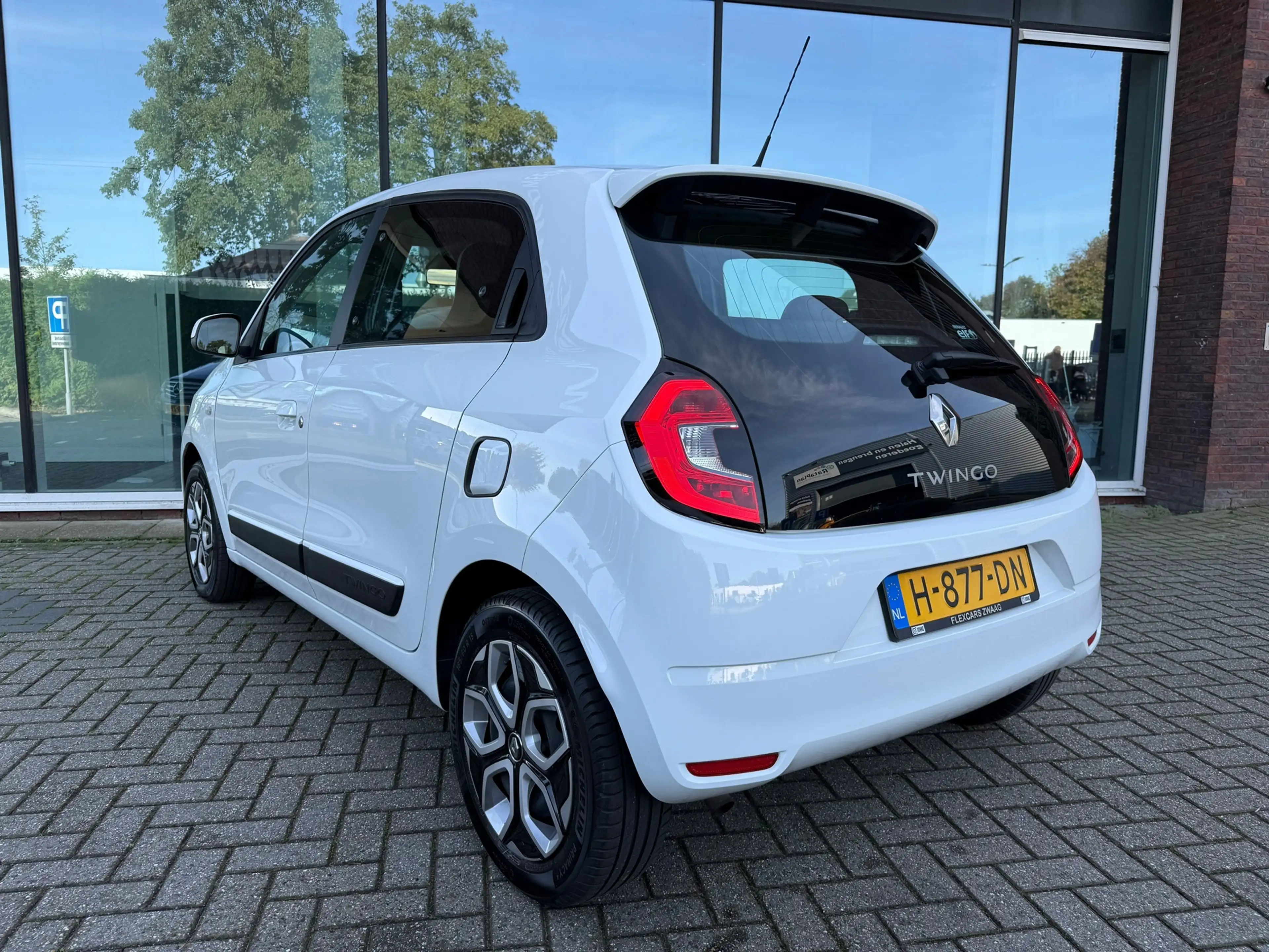 Renault Twingo 1.0 SCe Collection - Airco - Media - Org. NL - lag — photo 29
