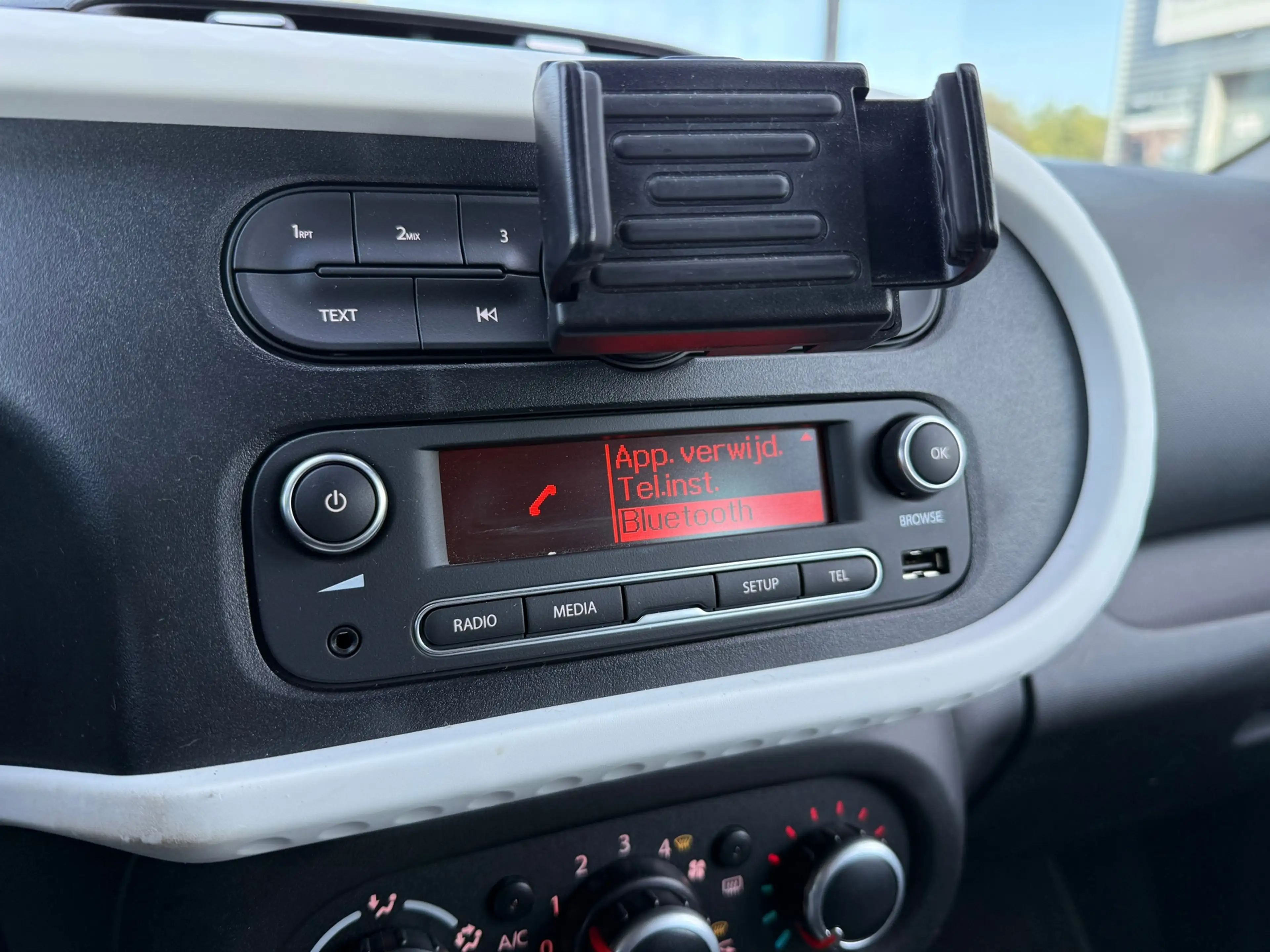 Renault Twingo 1.0 SCe Collection - Airco - Media - Org. NL - lag — photo 30