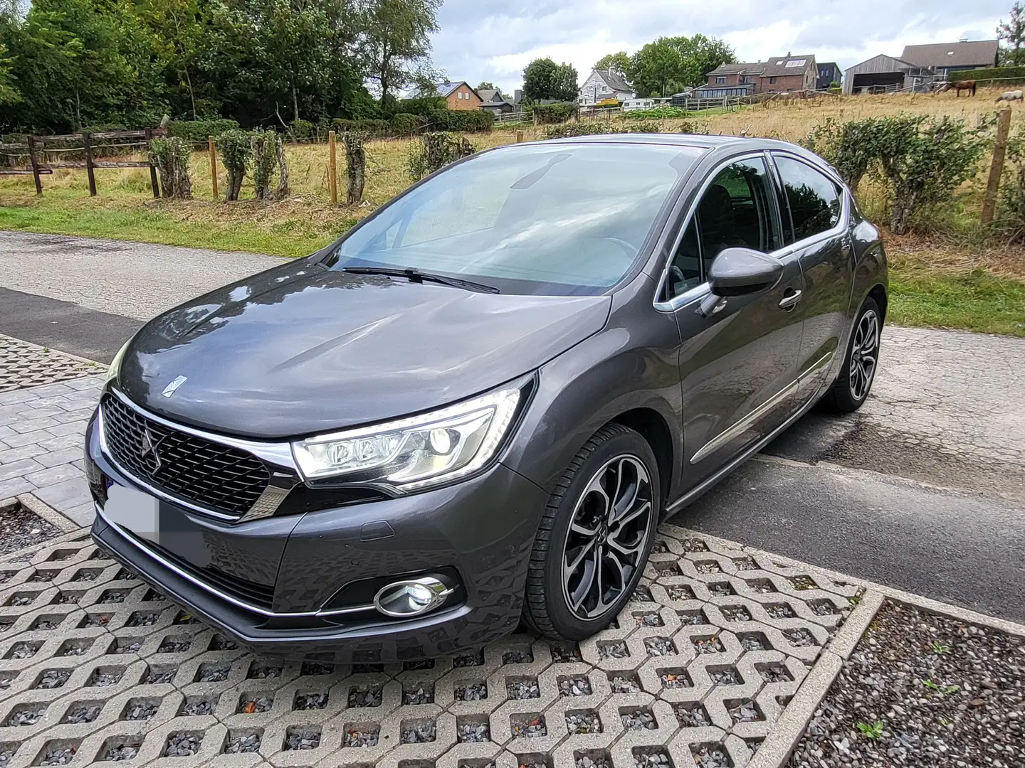 DS Automobiles DS 4 DS 4 1.2 PureTech Sport Chic S Gri - 1