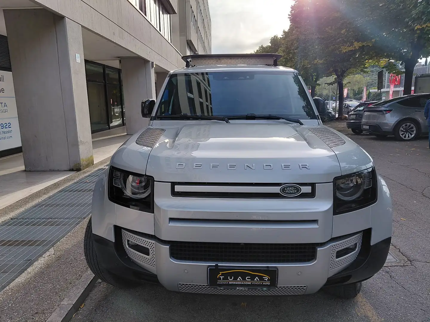 Land Rover Defender Defender  3.0d i6 mhev SE awd 250cv auto Grijs - 2