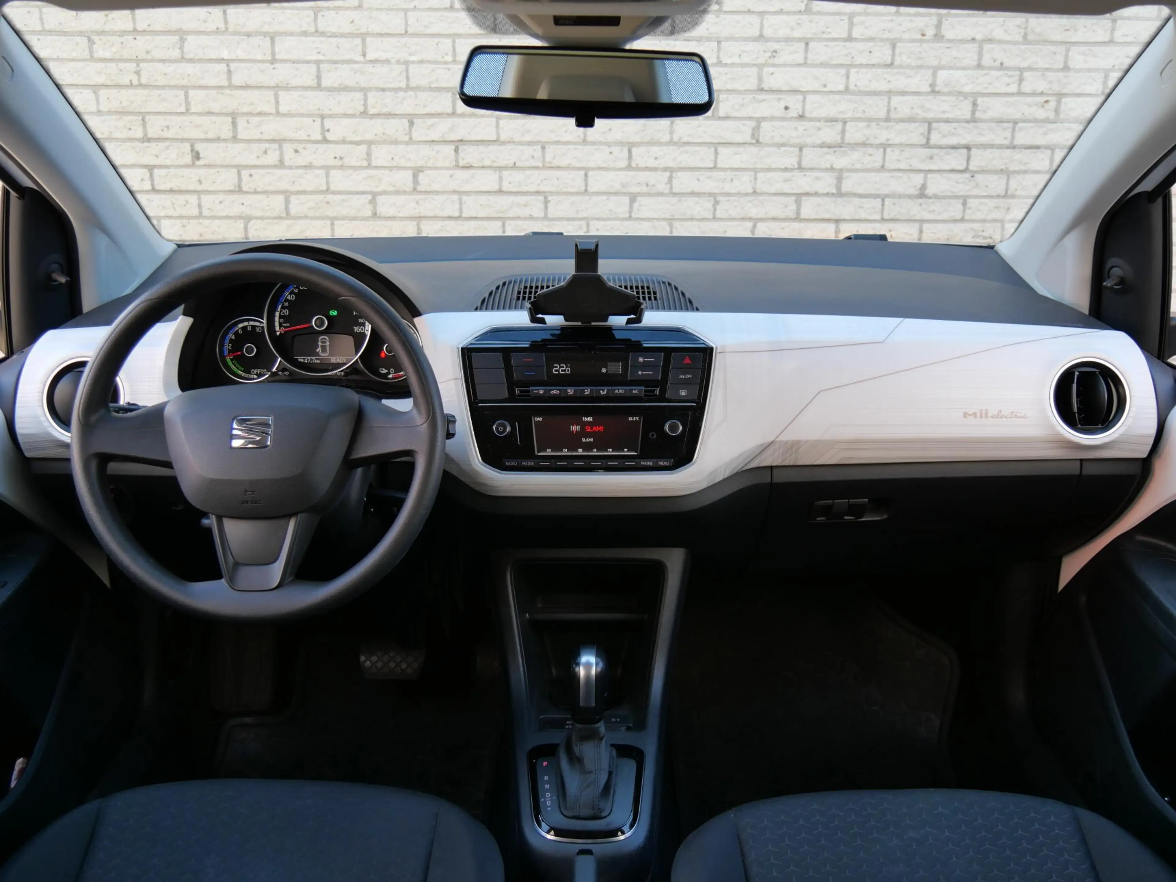 SEAT Mii Electric TECHNOLOGY PACK/ PDC ACHTER/ CRUISE CONTR — photo 5