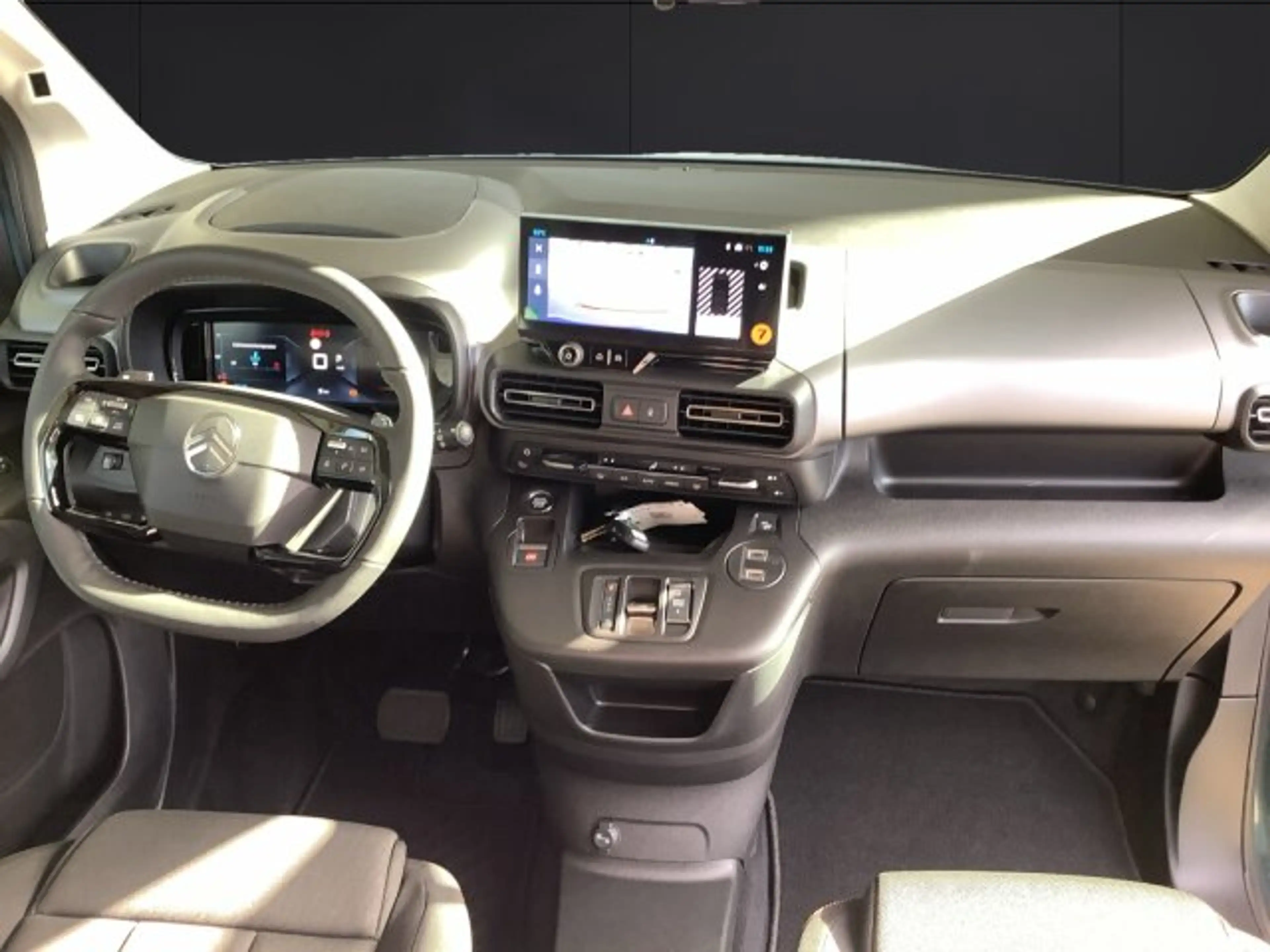 Citroen Berlingo Berlingo M 130 MAX BAR +180°Kamera+NAV+ACC+LHZ+ — photo 13