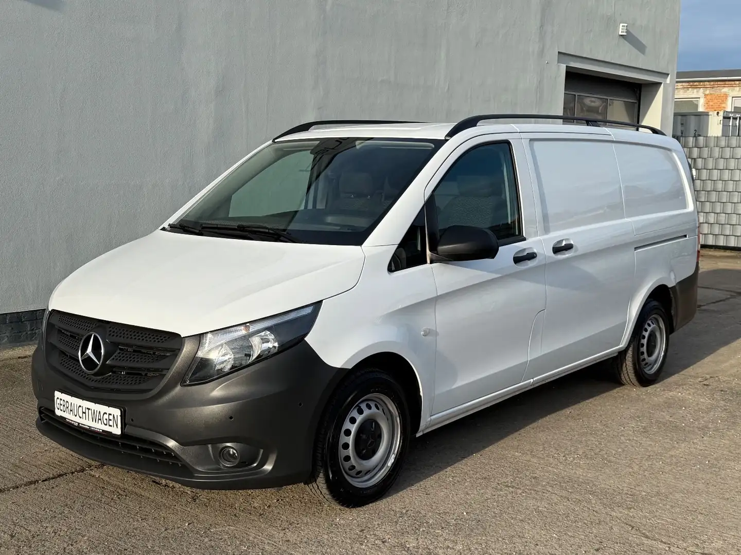 Mercedes-Benz Vito Kasten 114 CDI PRO RWD lang, AHK 2.5t,2xTür Weiß - 1