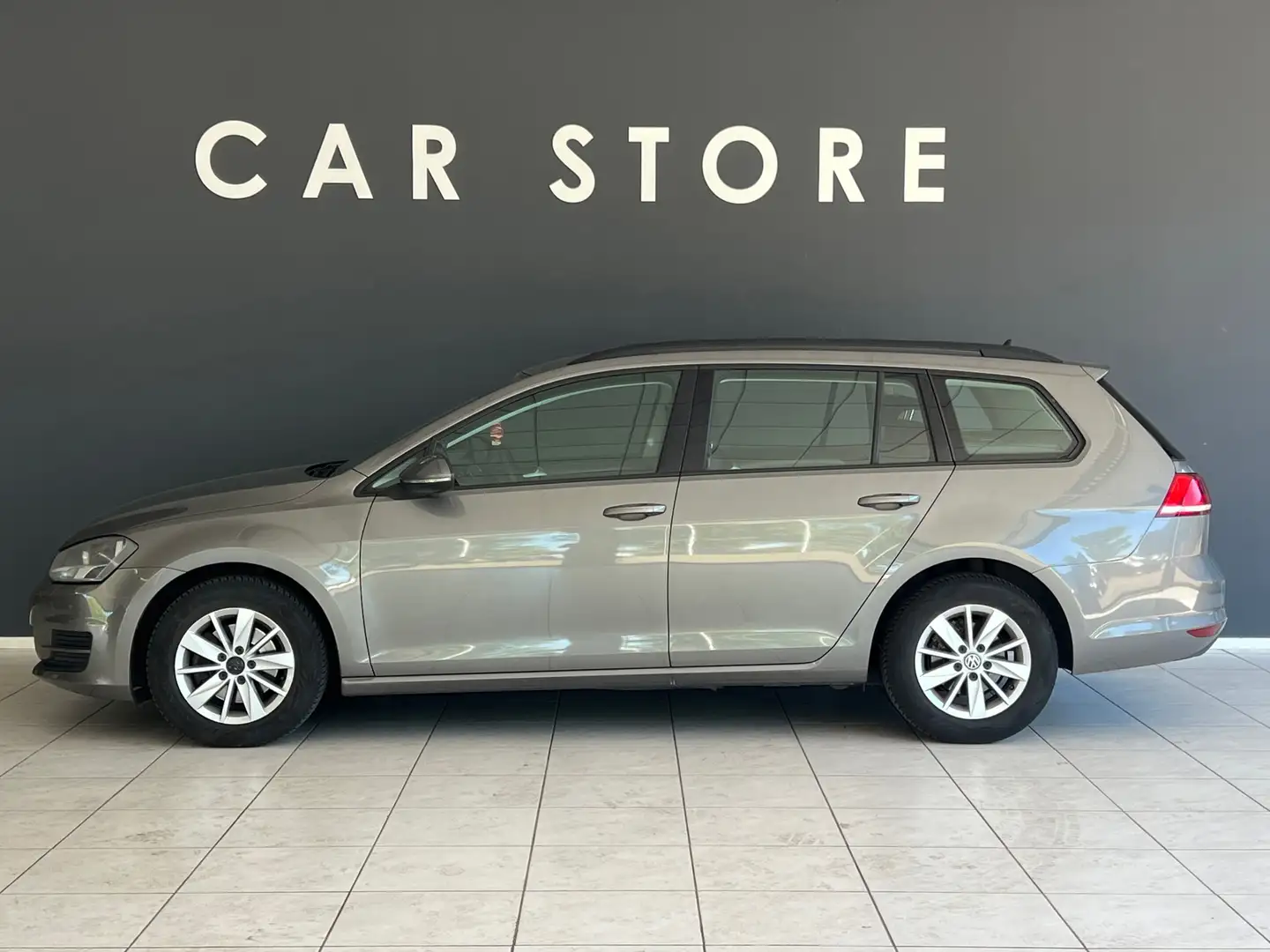 Volkswagen Golf Variant 1.2 TSI Comfortline NAV NL AUTO Gris - 2