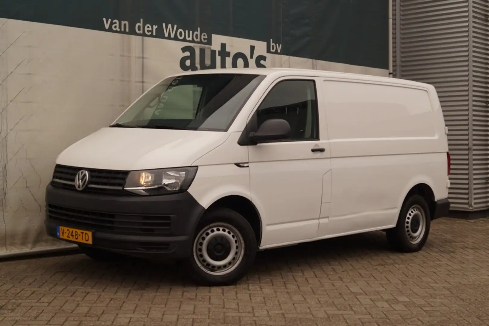 Volkswagen Transporter 2.0 TDI L1-H1 Comfortline -AIRCO-CRUISE-NAVI- Wit - 2
