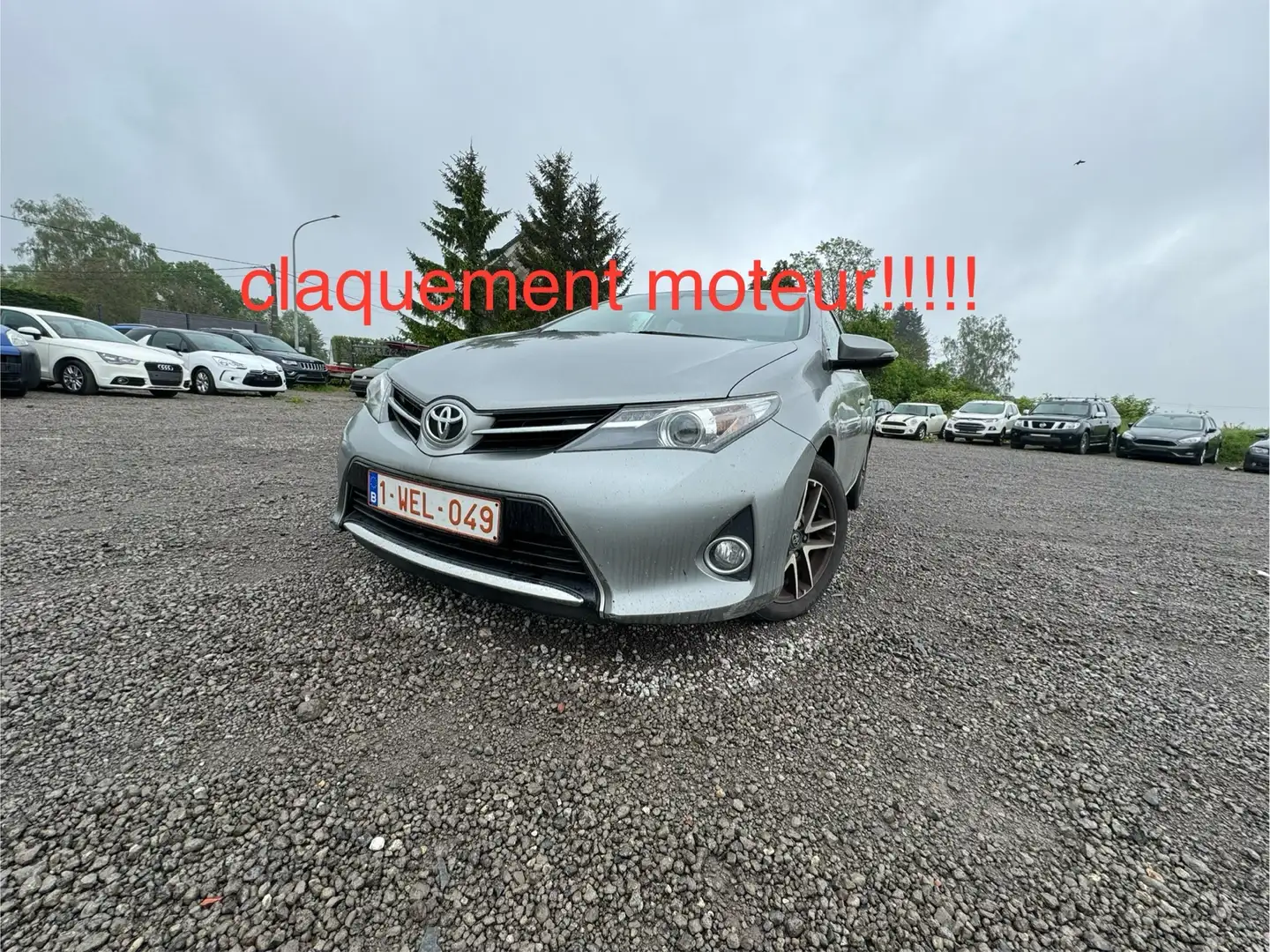Toyota Auris 1.4 d4d eu5b bruit moteur!!!!! Gris - 1