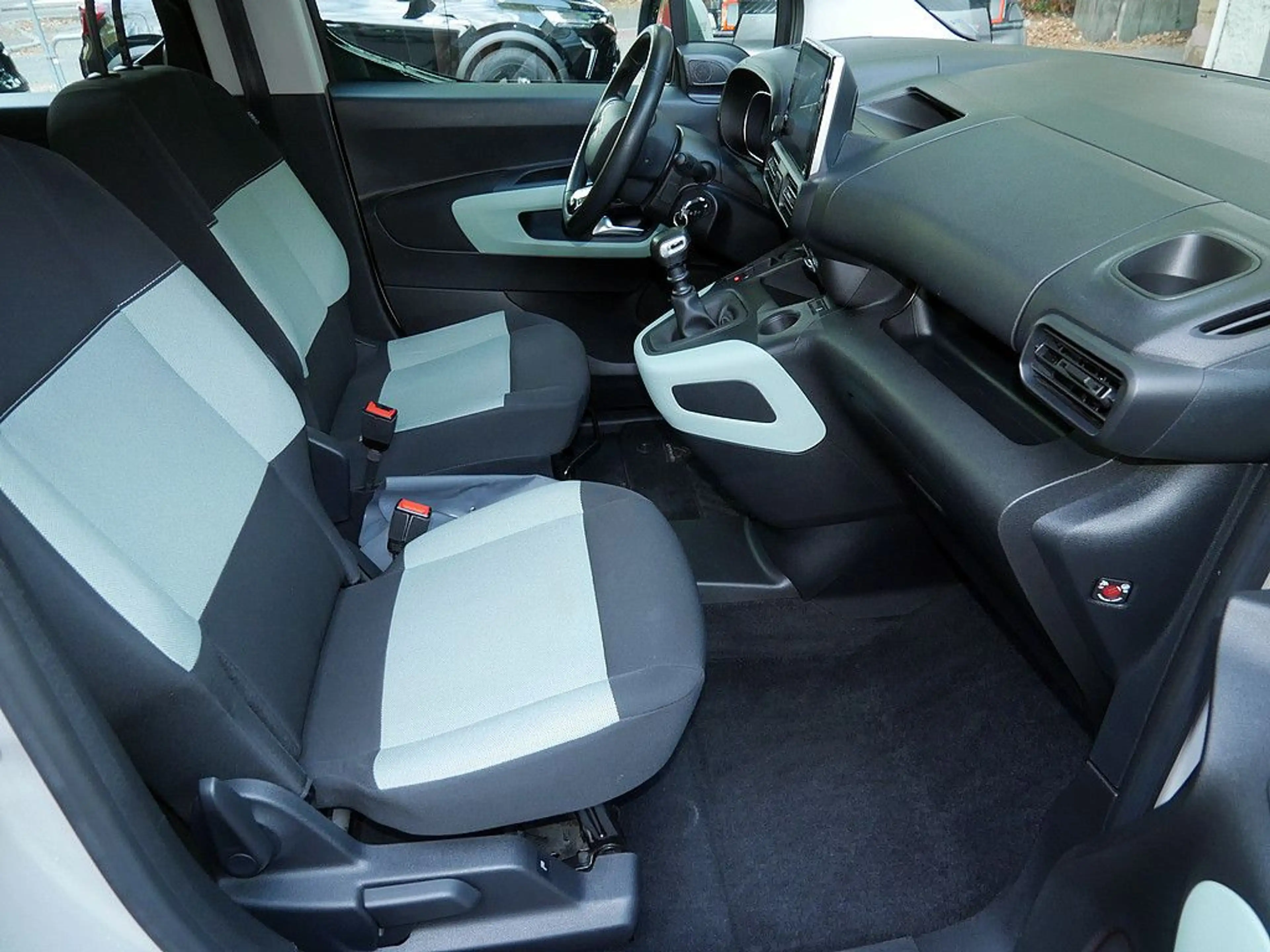 Citroen Berlingo M PureTech 110 Feel KLIMA PDC SHZ AHK — photo 7