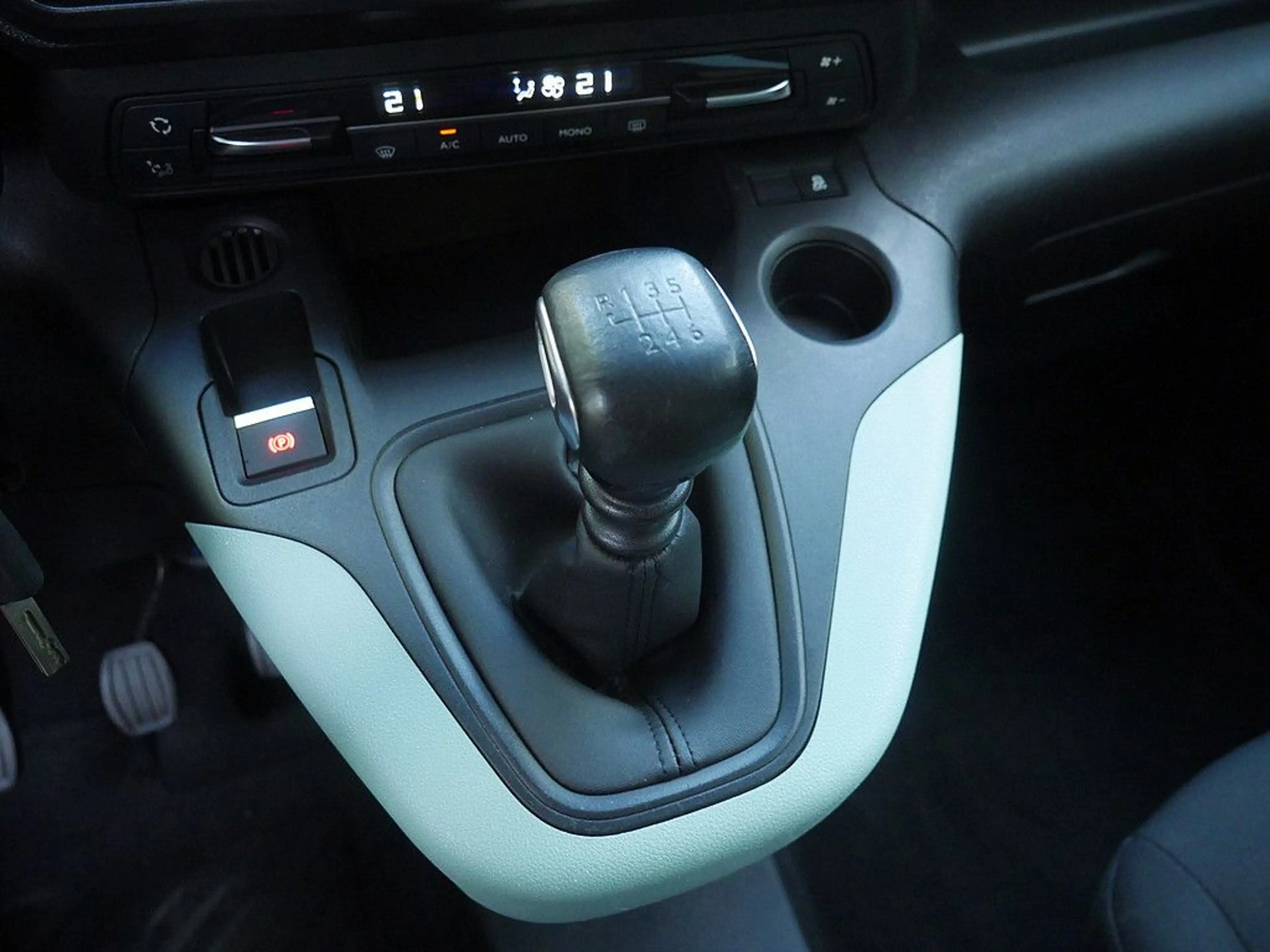 Citroen Berlingo M PureTech 110 Feel KLIMA PDC SHZ AHK — photo 14