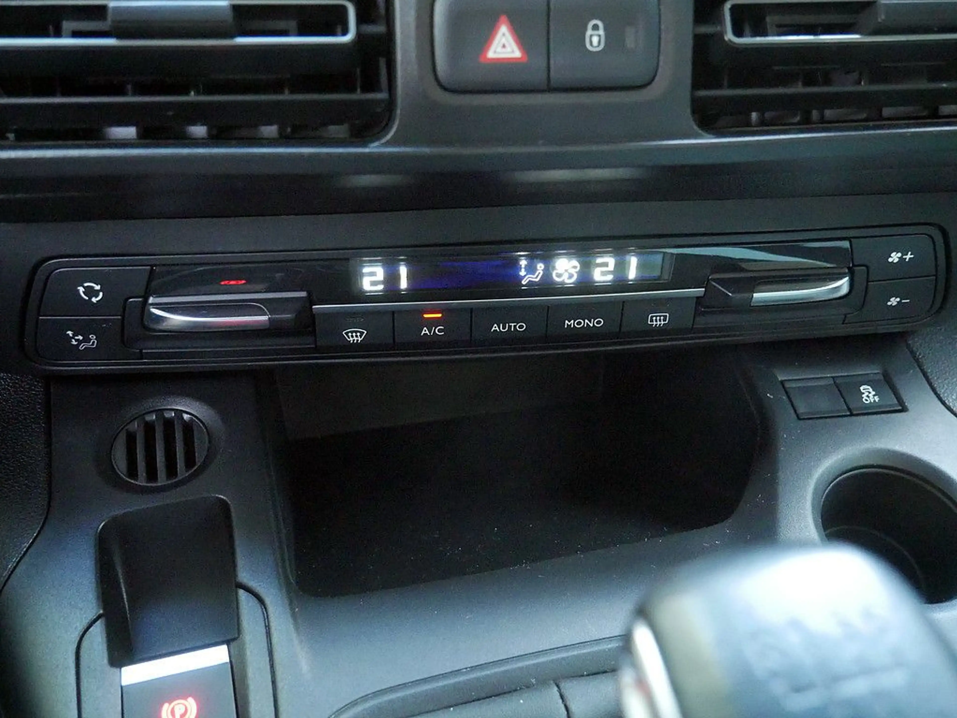 Citroen Berlingo M PureTech 110 Feel KLIMA PDC SHZ AHK — photo 13