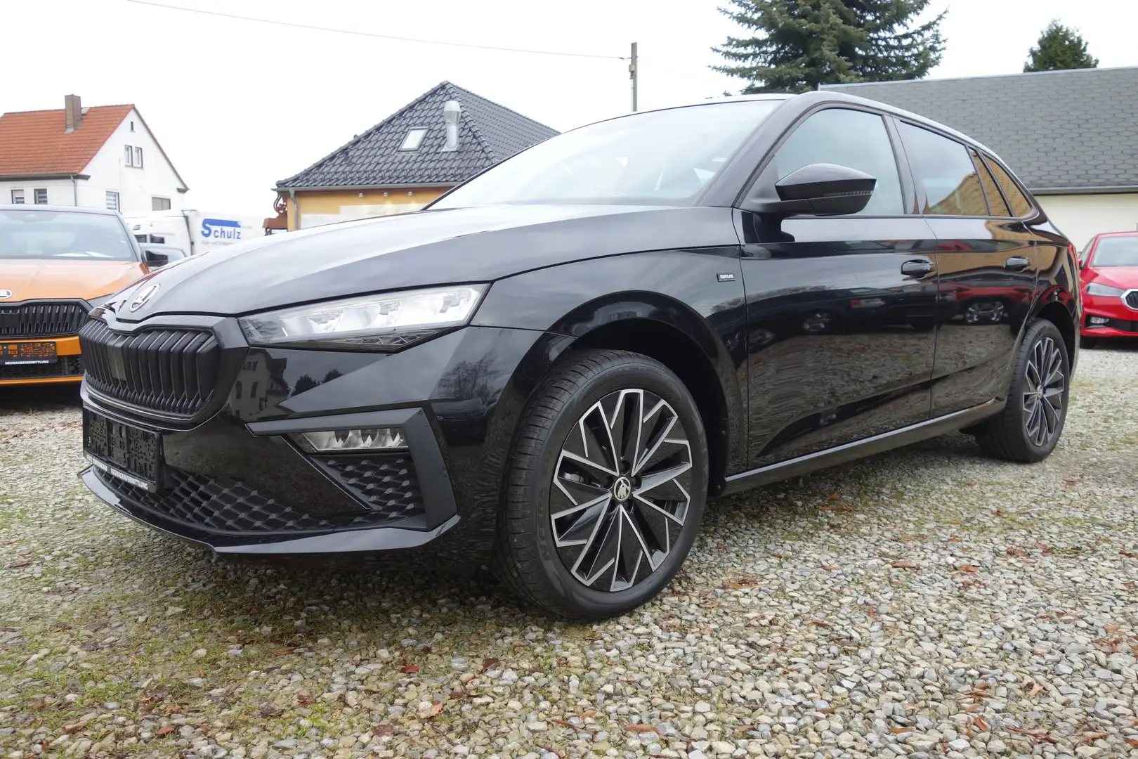 Skoda Scala Panorama DSG Garantie beh. Scheibe / Lenkrad Noir - 1