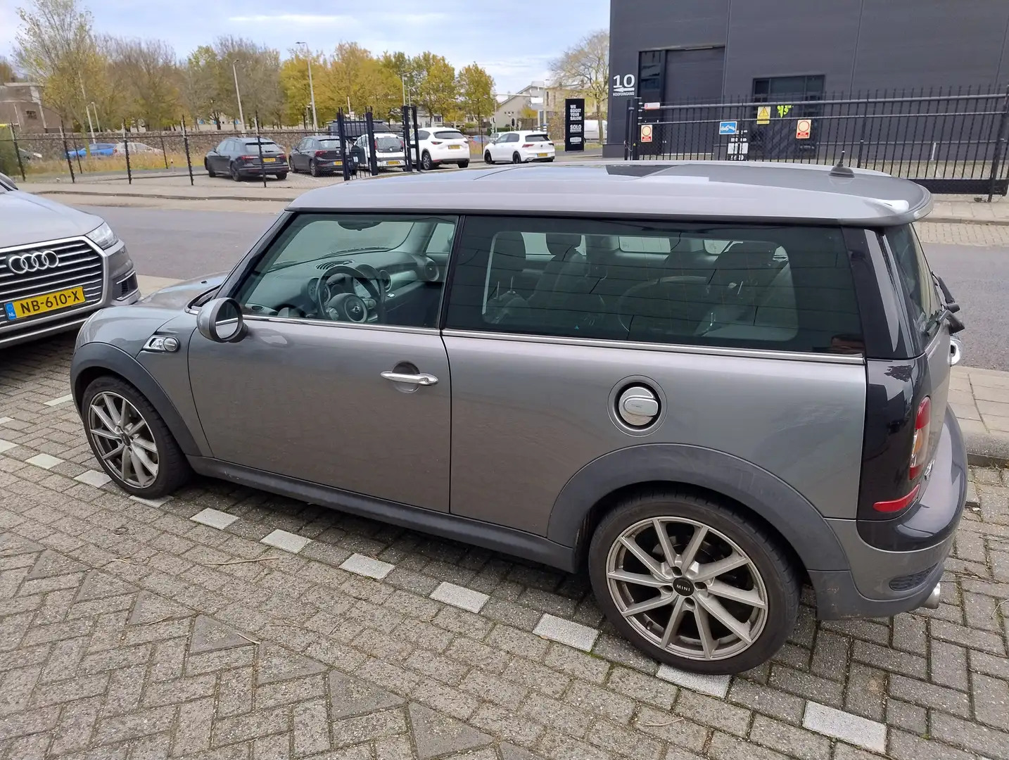 MINI Cooper S Clubman Cooper S Clubman 1.6 Серый - 2