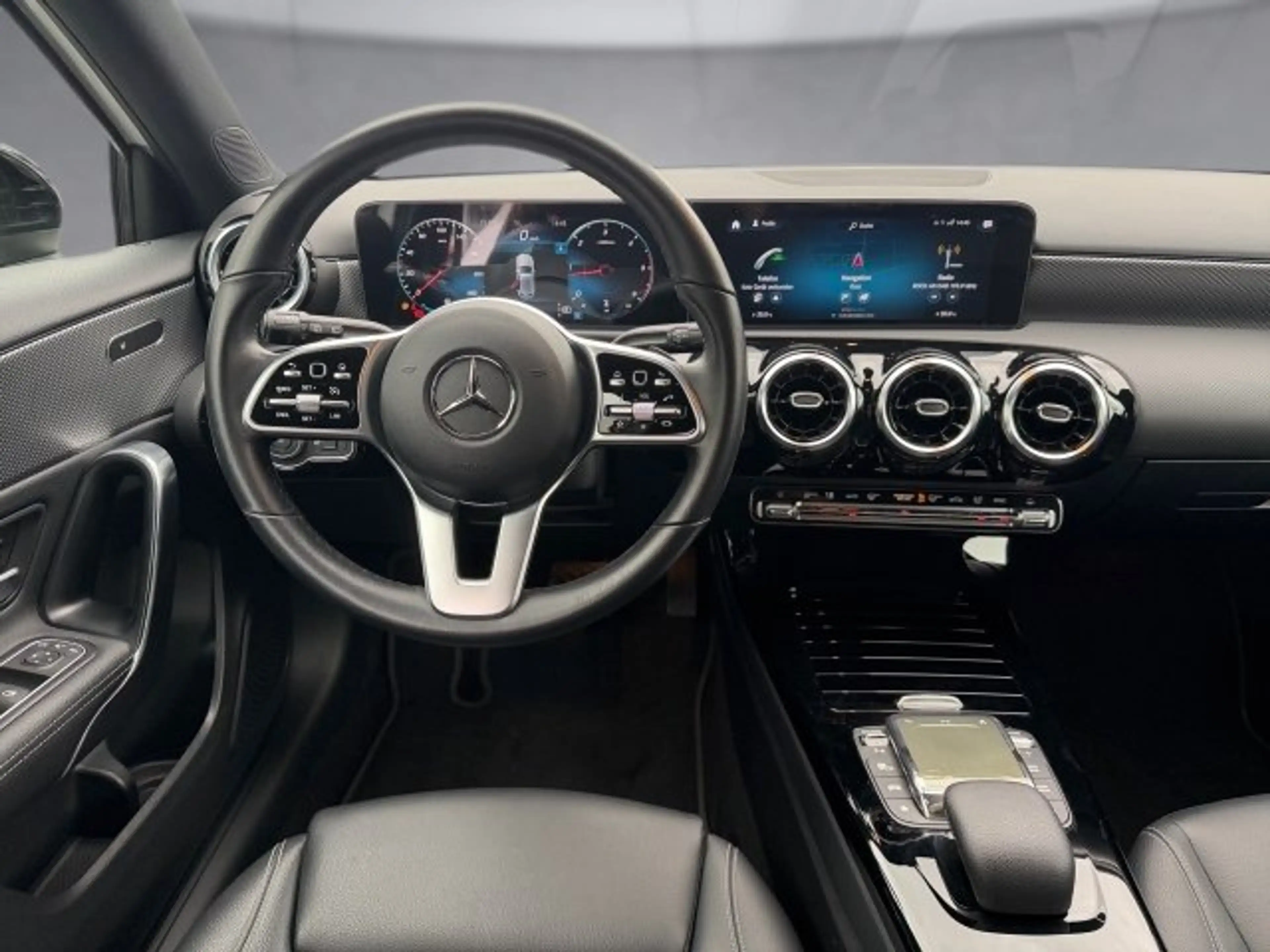 Mercedes-Benz A 180 Aut. — photo 13