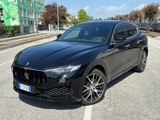 Maserati Levante Levante 3.0 V6 275cv auto