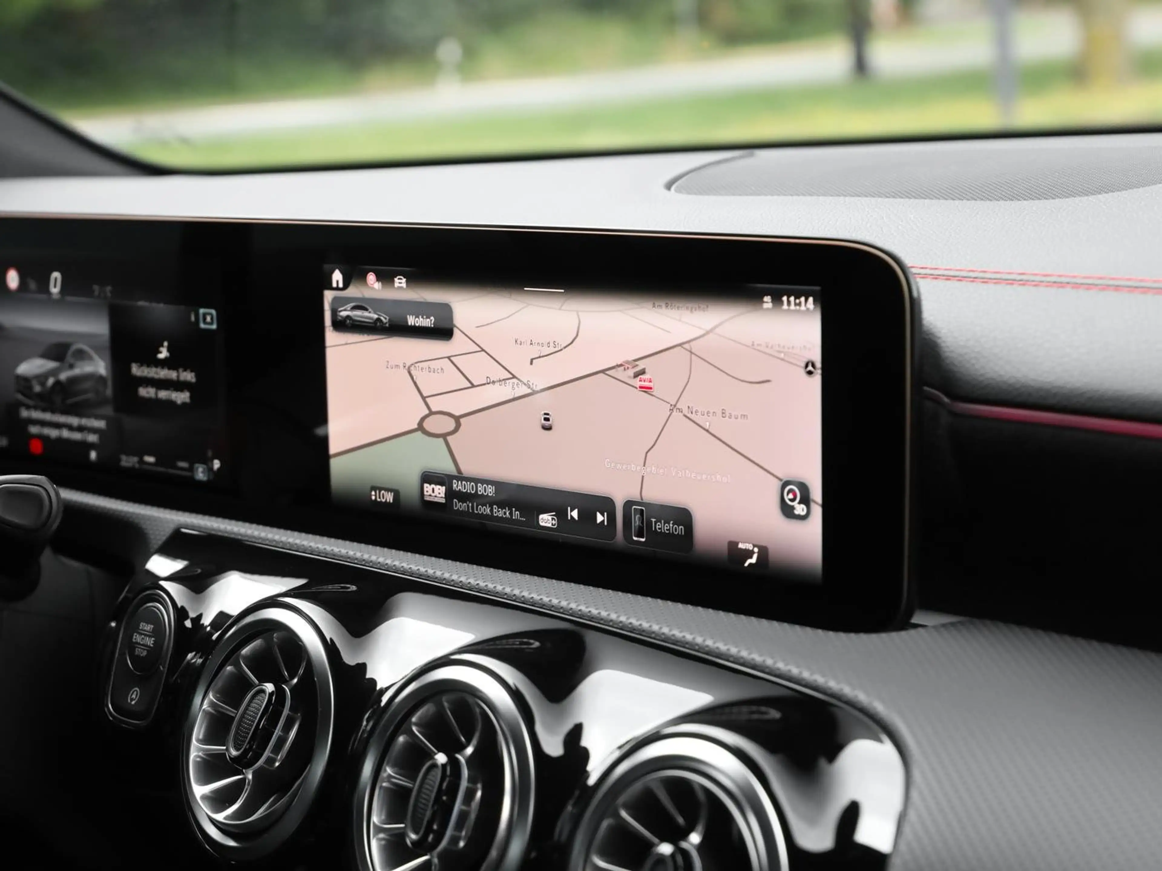 Mercedes-Benz CLA 200 AMG Advanced Panorama Ambiente Kamera — photo 8