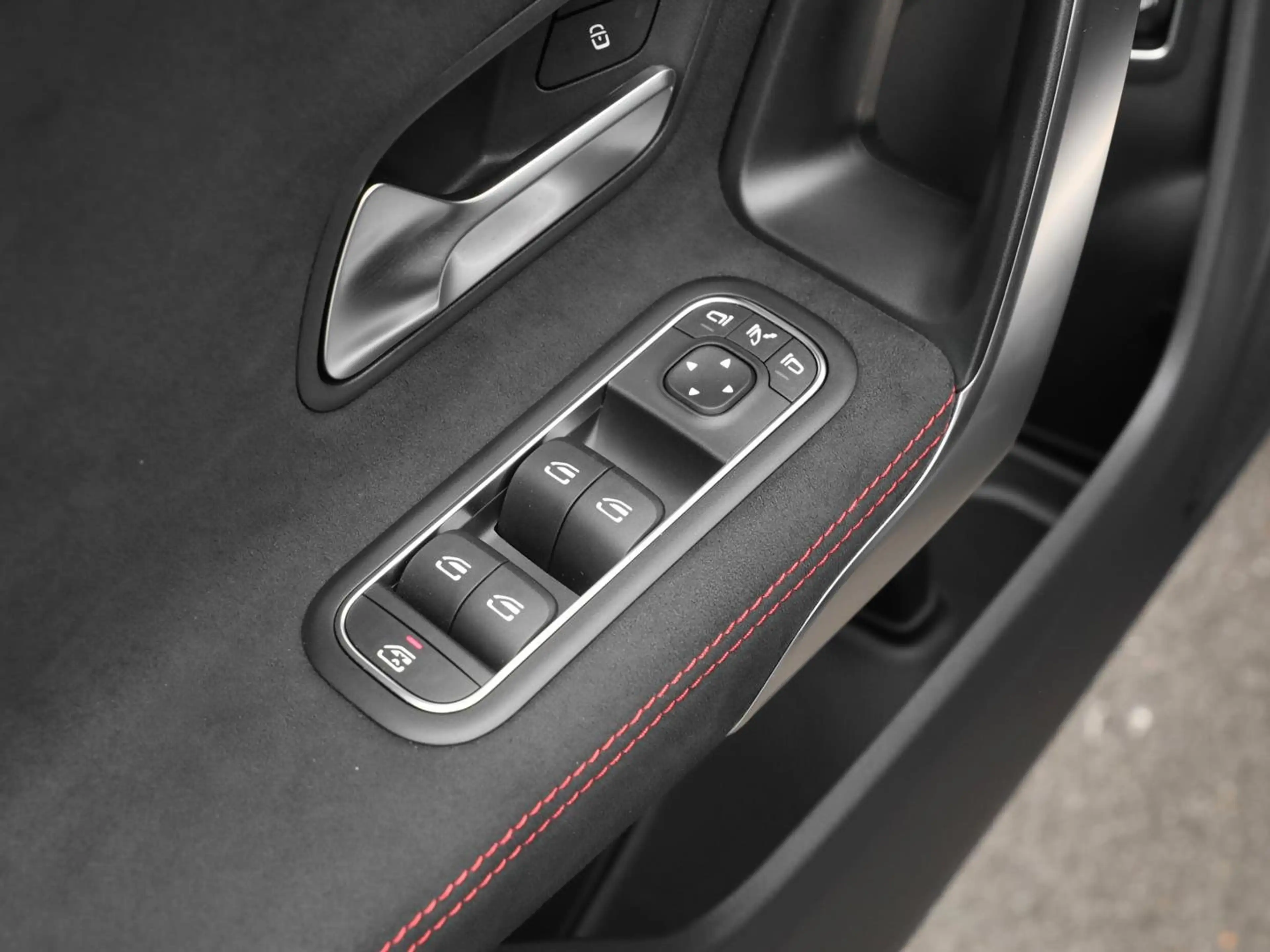 Mercedes-Benz CLA 200 AMG Advanced Panorama Ambiente Kamera — photo 15