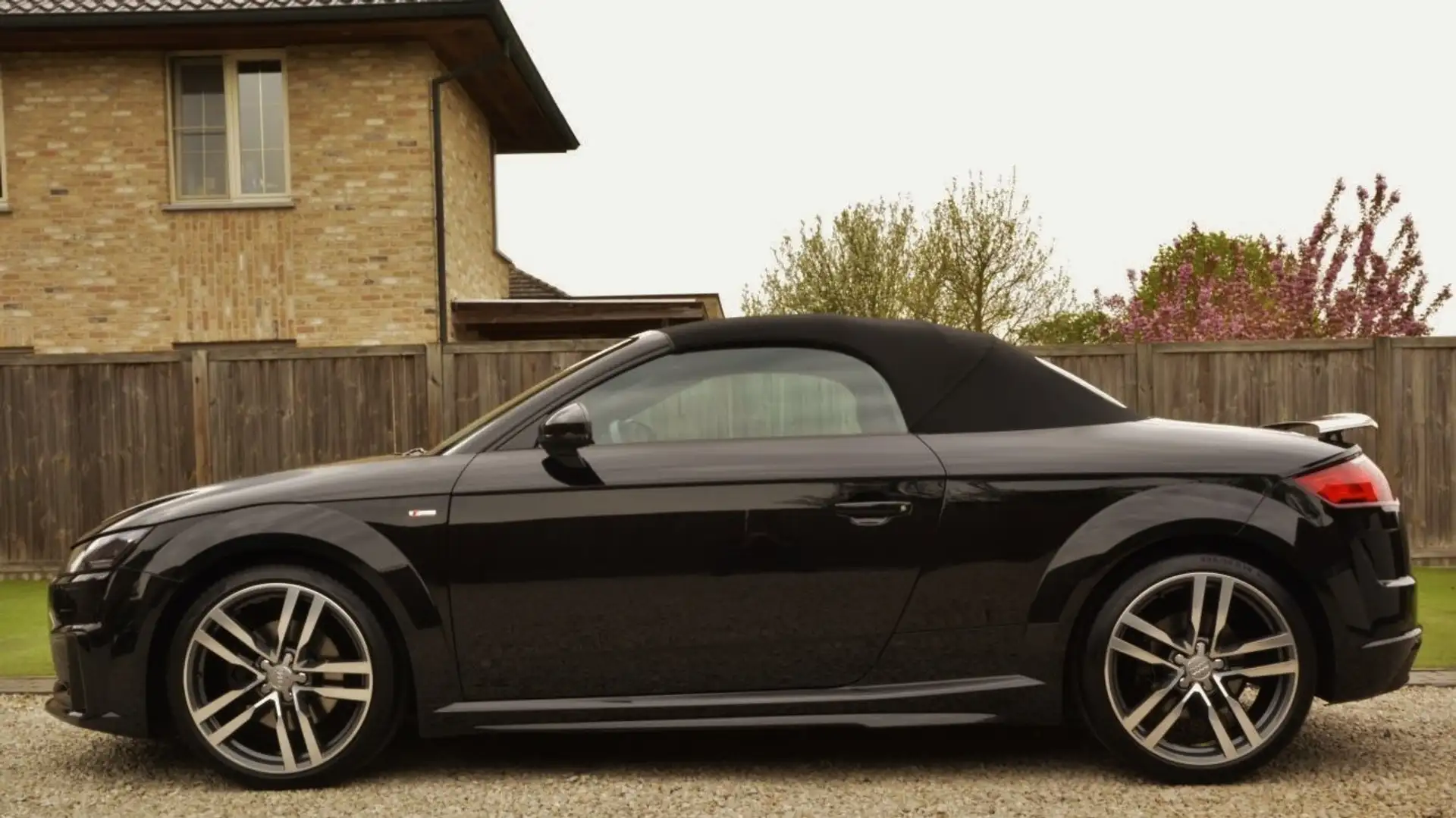 Audi TT "VERKOCHT / SOLD / VENDU" Fekete - 2