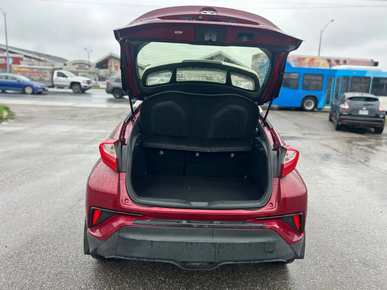 Toyota C-HR снимка Toyota C-HR