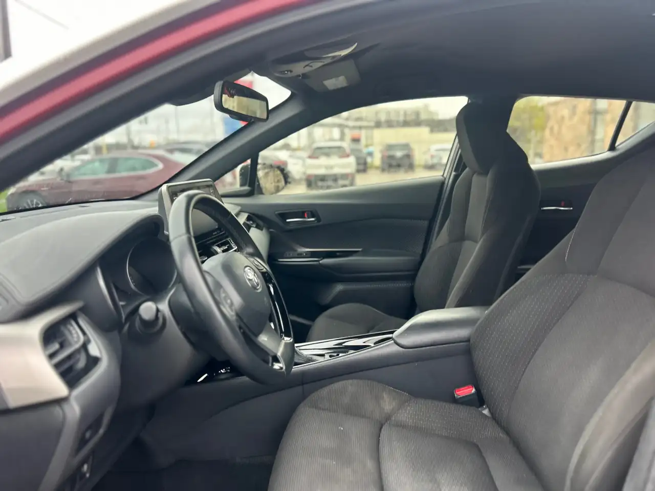 Toyota C-HR снимка Toyota C-HR